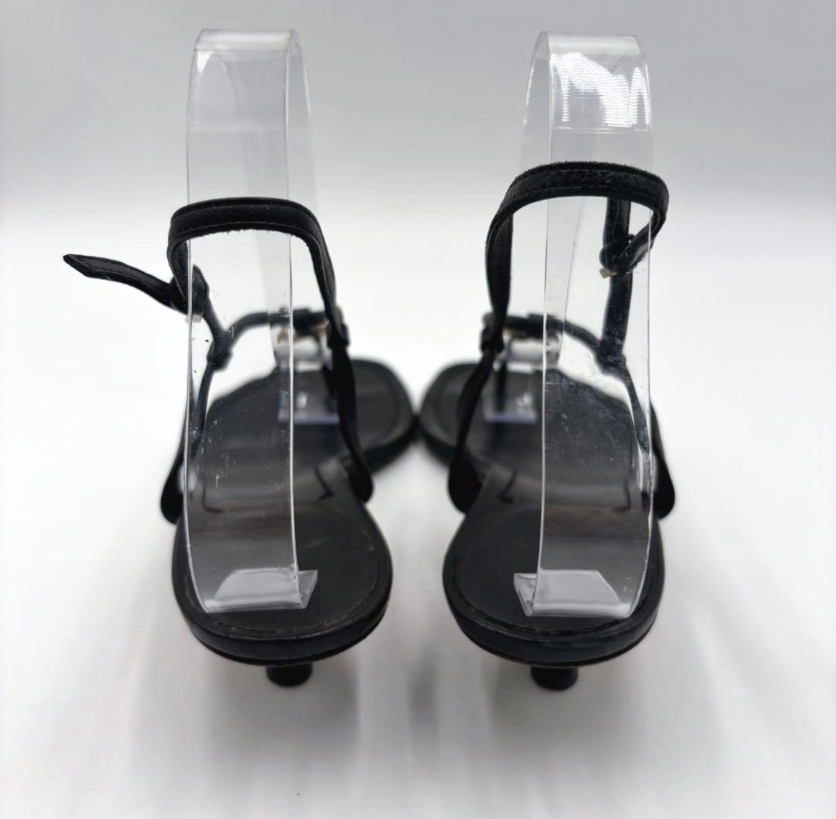Gucci Logo Thong sandals