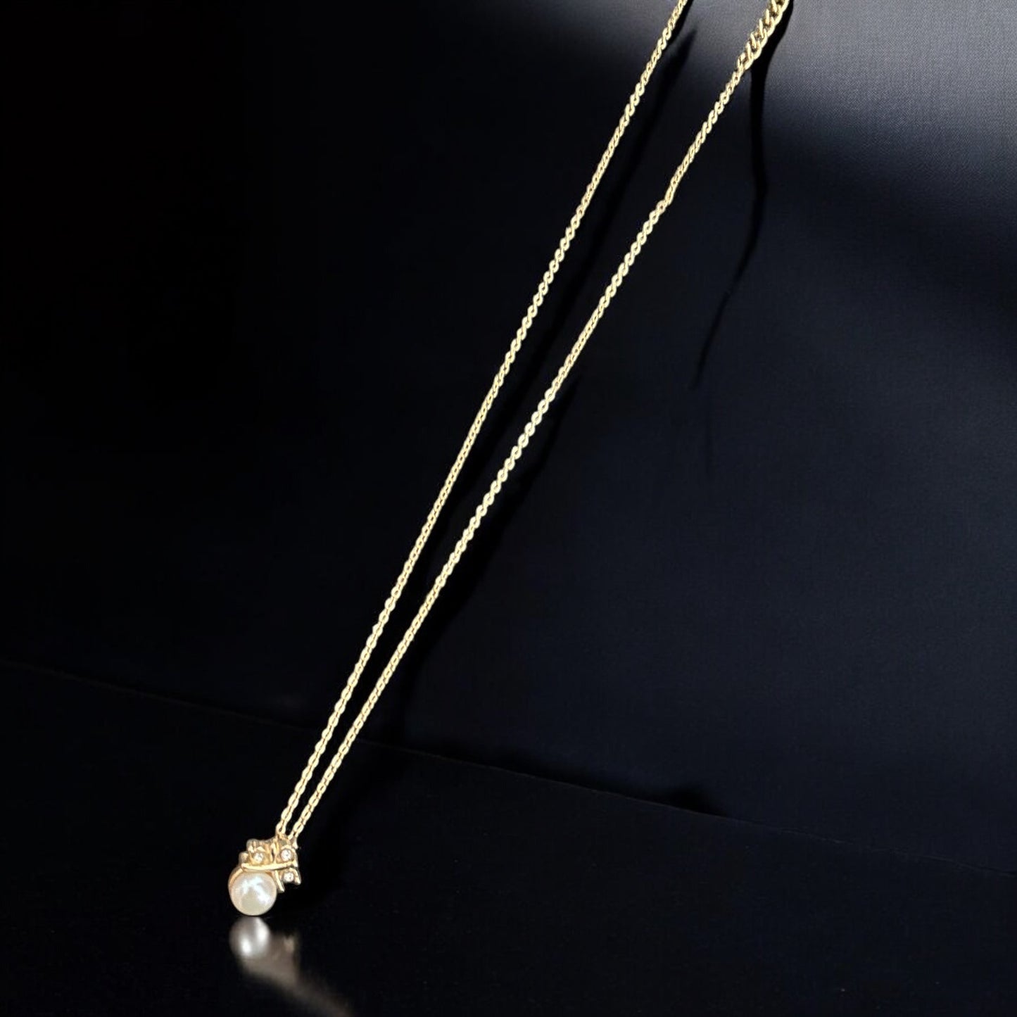 Vintage pearl & Rhinestones necklace