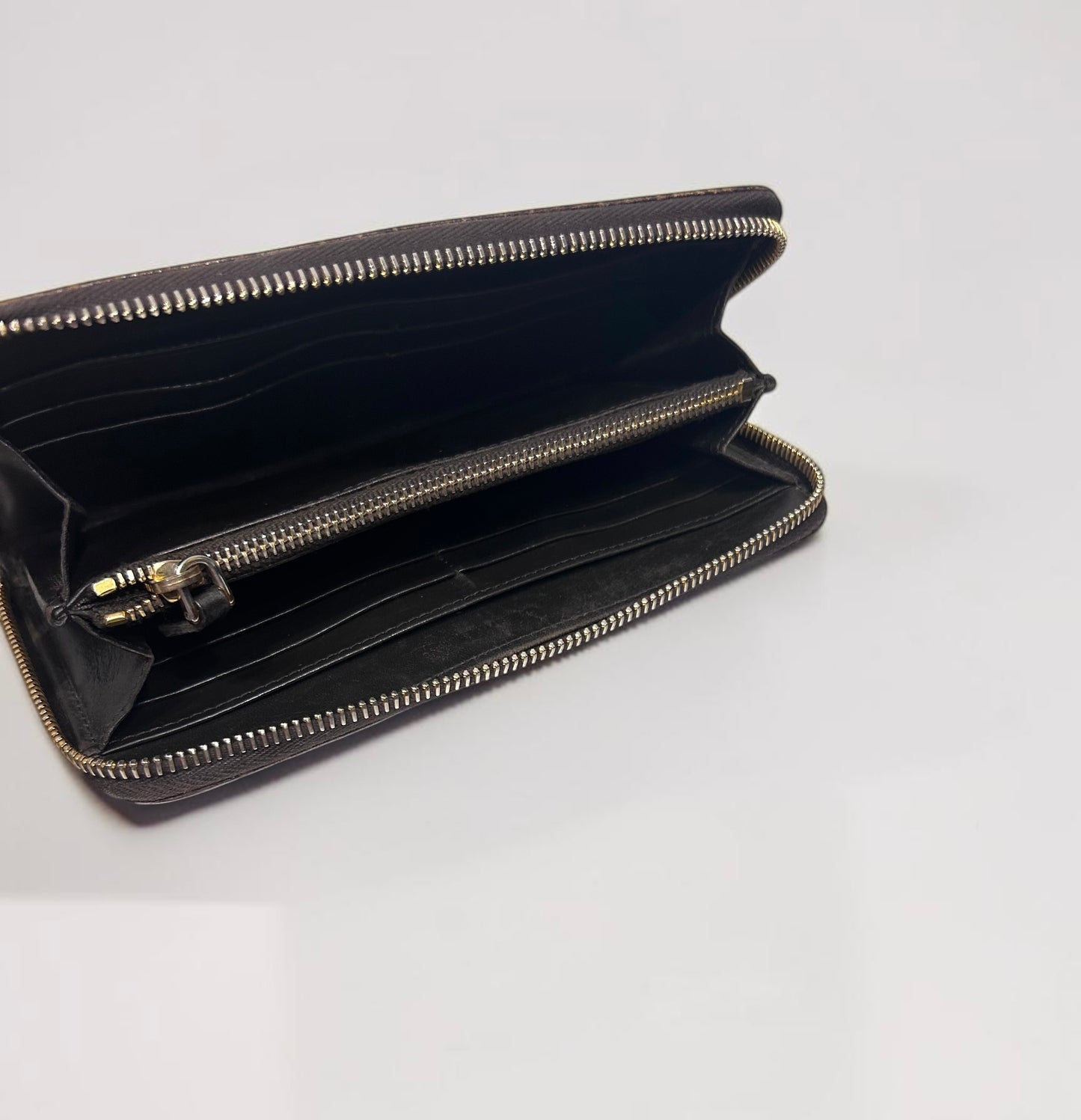 Miu Miu Croc-Embossed Leather Zip Around Wallet |Early 2000s