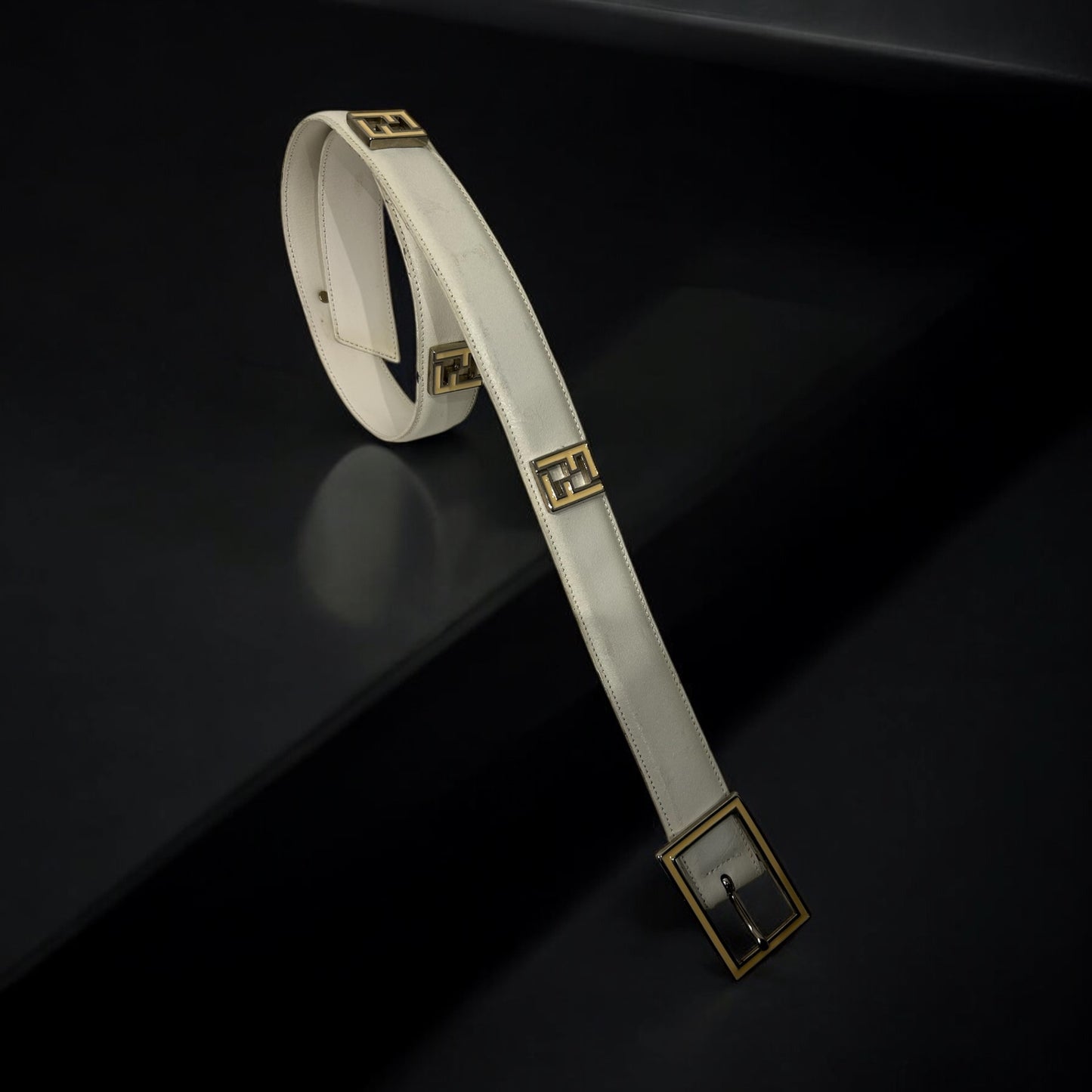 Vintage FENDI JEANS leather belt