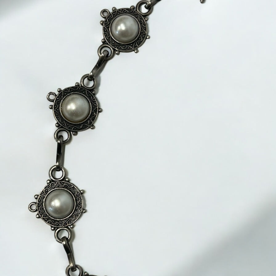 Vintage pearls chain belt