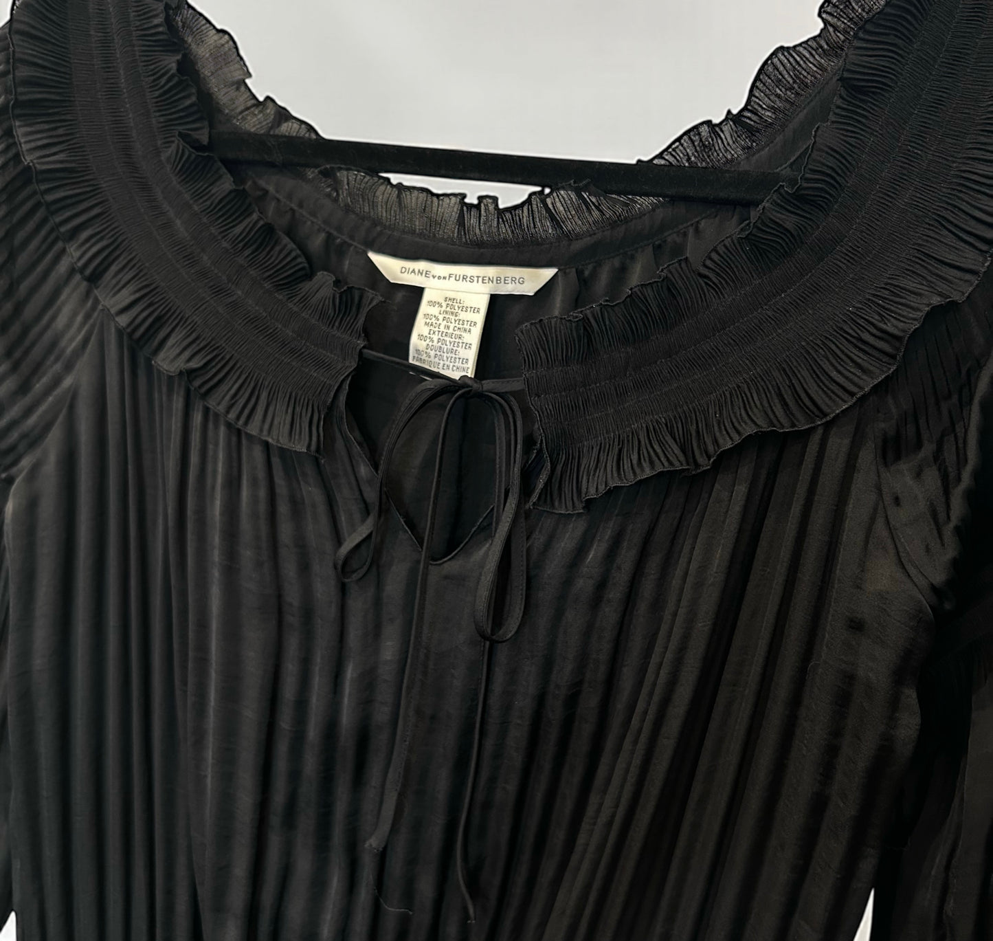 DIANE VON FURSTENBERG Black Pleated Ruffled Dress
