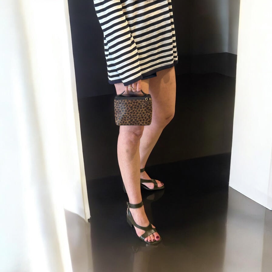 Vintage Loewe leopard hand bag