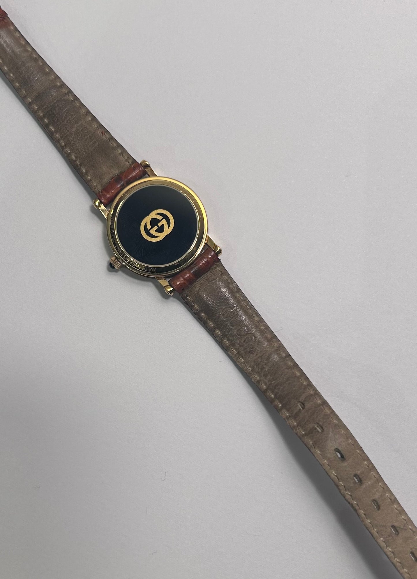 Vintage Gucci Swiss-Made Gold Roman Dial Watch
