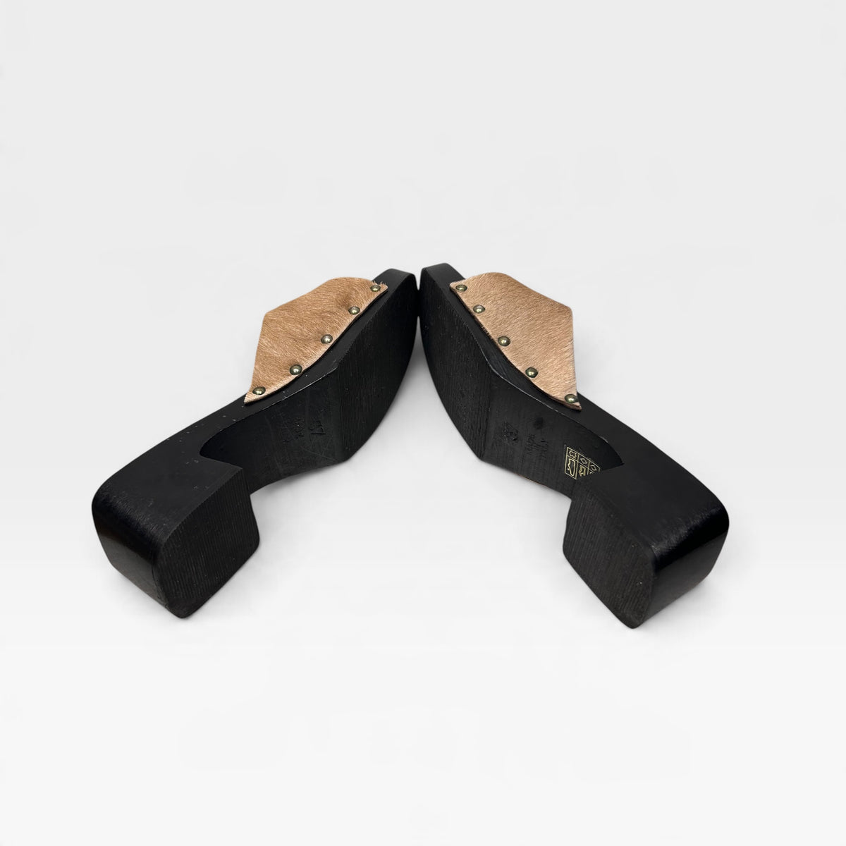 Vintage Gucci Tan Hair-On Leather Sandals |Early 2000s