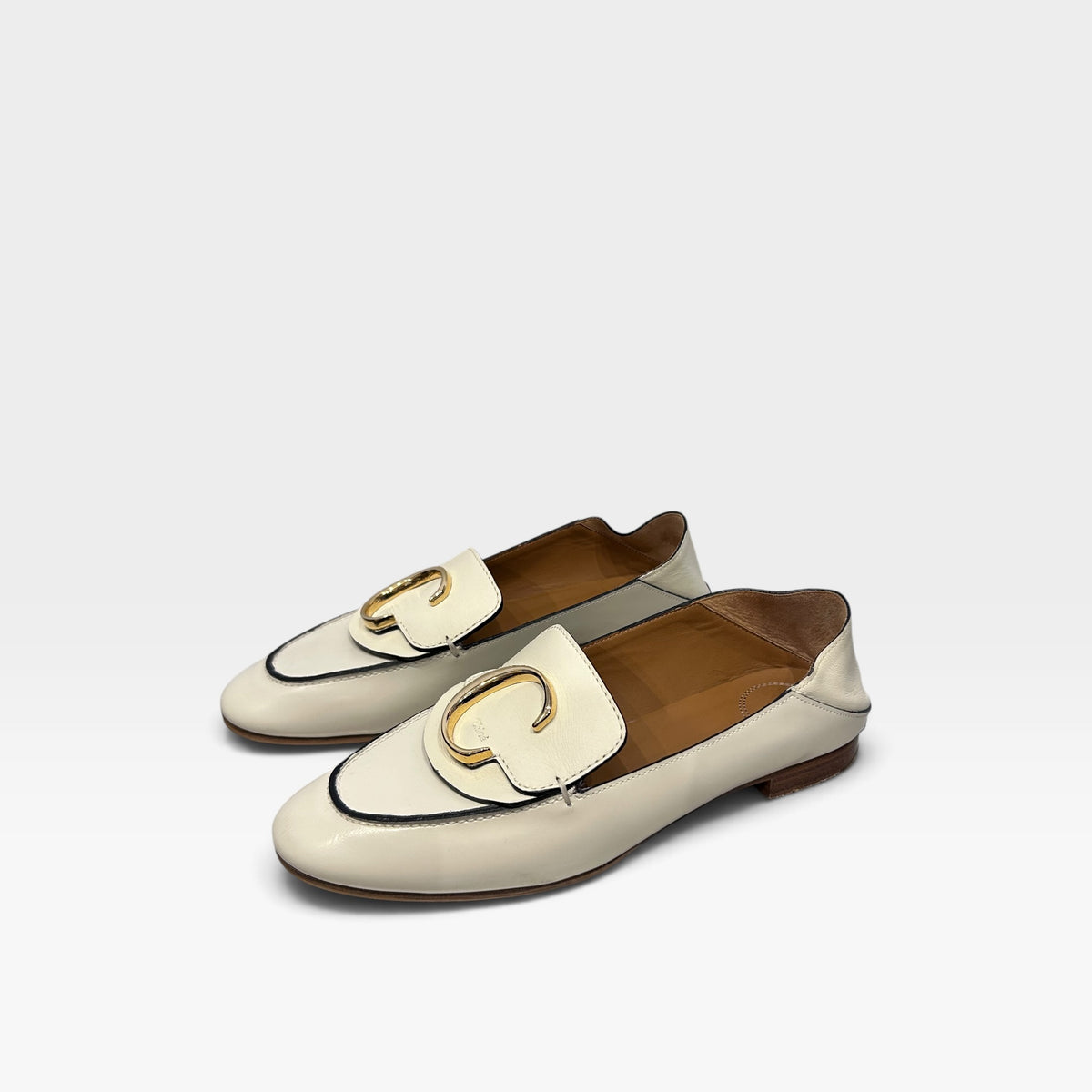 Chloé Cream Leather C Logo Convertible Loafers | 2019