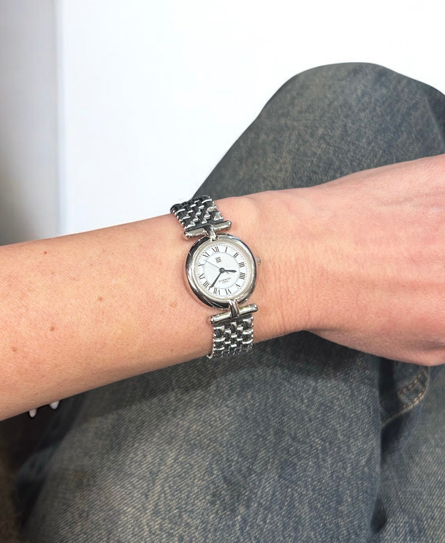 Vintage Givenchy Quartz Watch with Silver Bracelet – 1990s