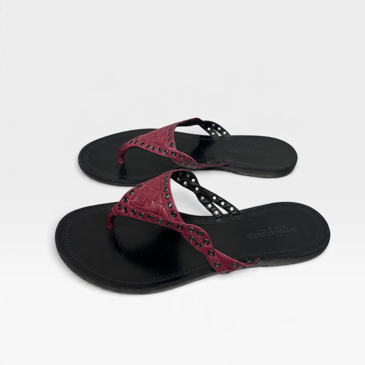Bottega Veneta Burgundy Intrecciato Leather Sandals | 2015