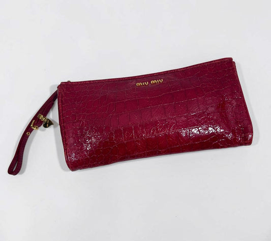 Miu Miu Red Croc-Embossed Leather Wristlet Clutch| Early 2000’s