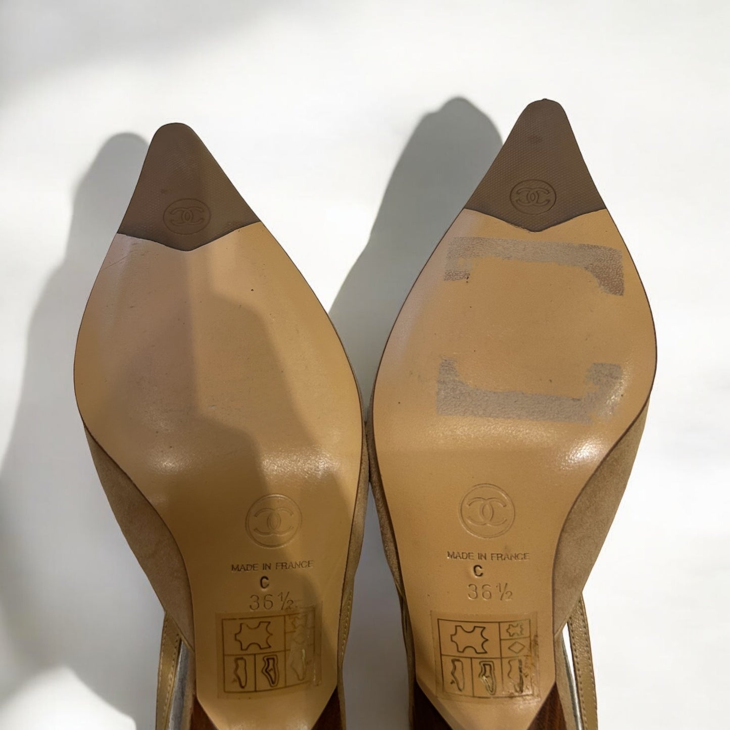 Vintage CHANEL suede slingback shoes