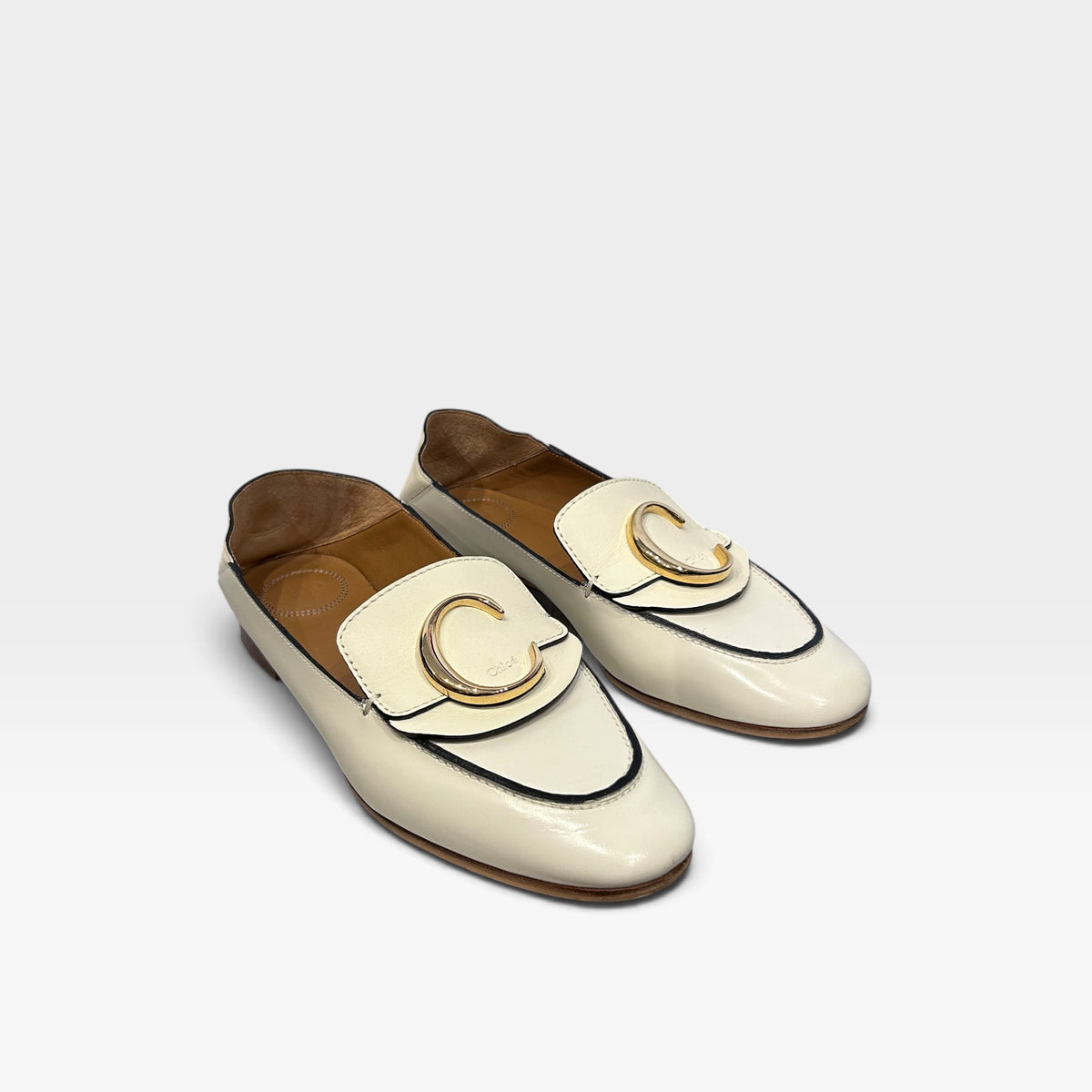 Chloé Cream Leather C Logo Convertible Loafers | 2019