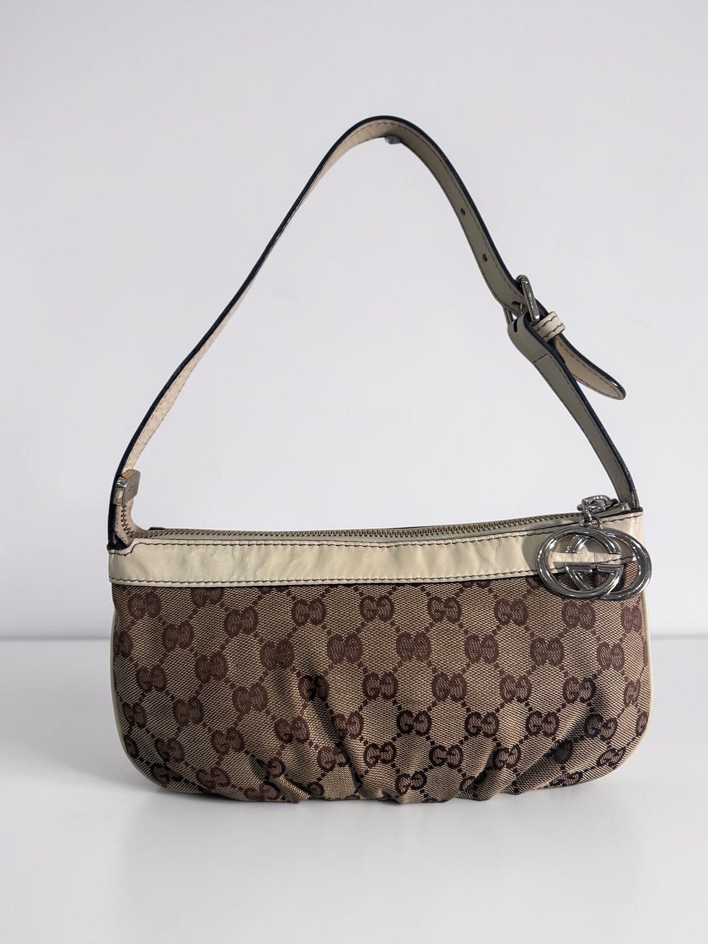 Gucci GG Canvas Shoulder Bag|circa 2008–2009