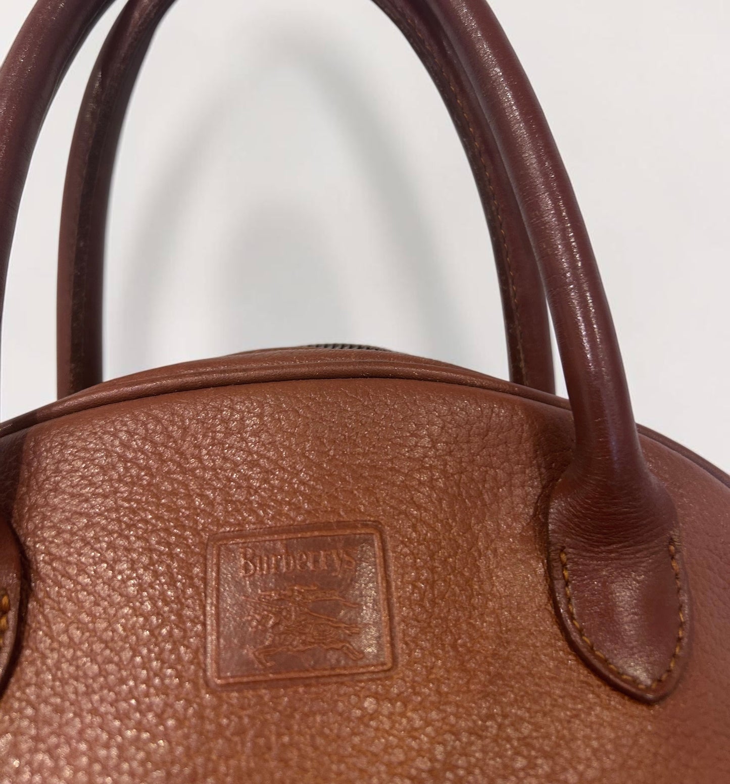 Vintage Burberry Brown Leather Dome Handbag | Late 1990s – Early 2000s