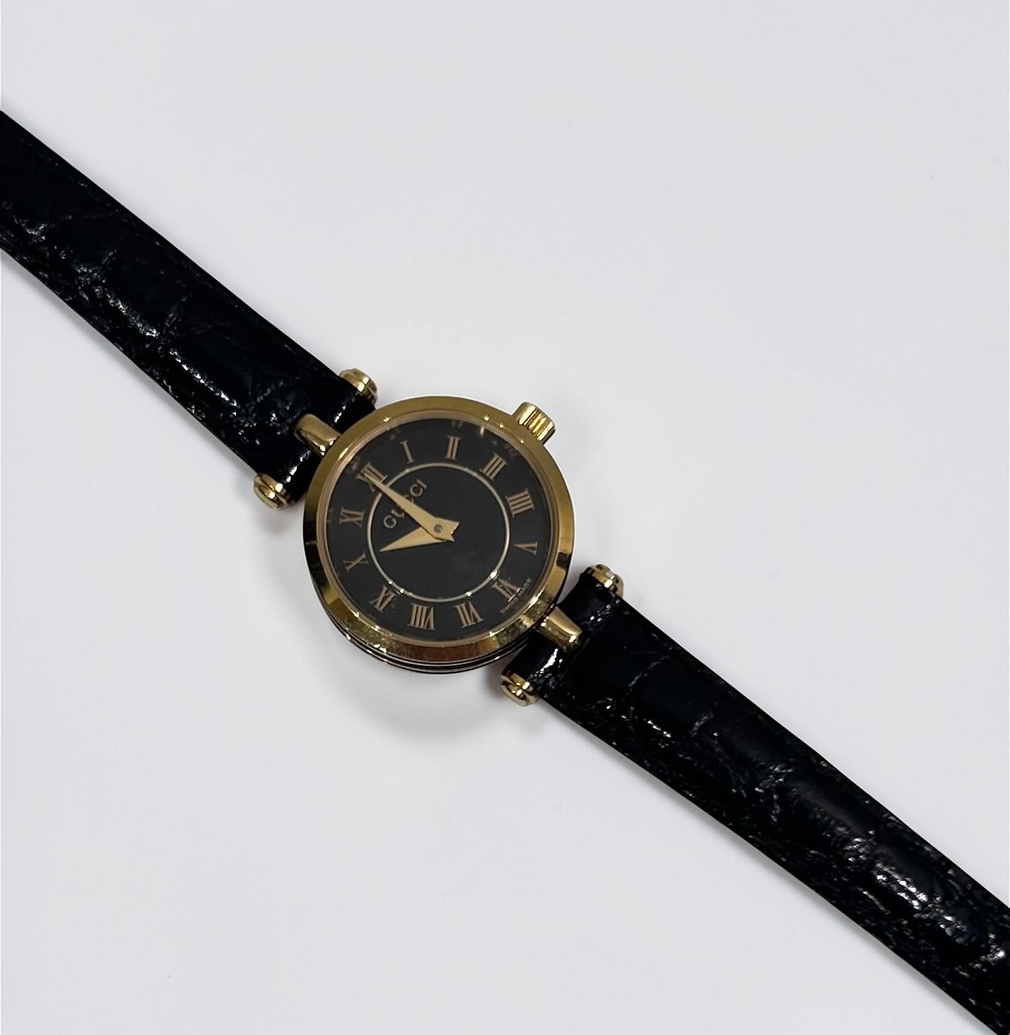 Vintage Gucci Roman Dial Gold Plated Watch|Early 90s