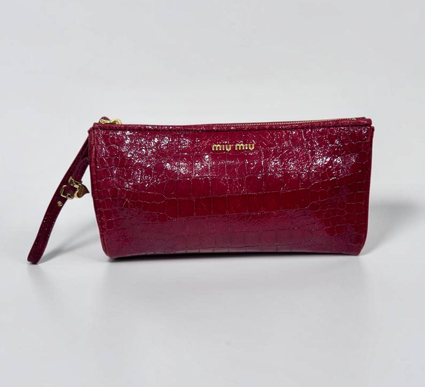 Miu Miu Red Croc-Embossed Leather Wristlet Clutch| Early 2000’s