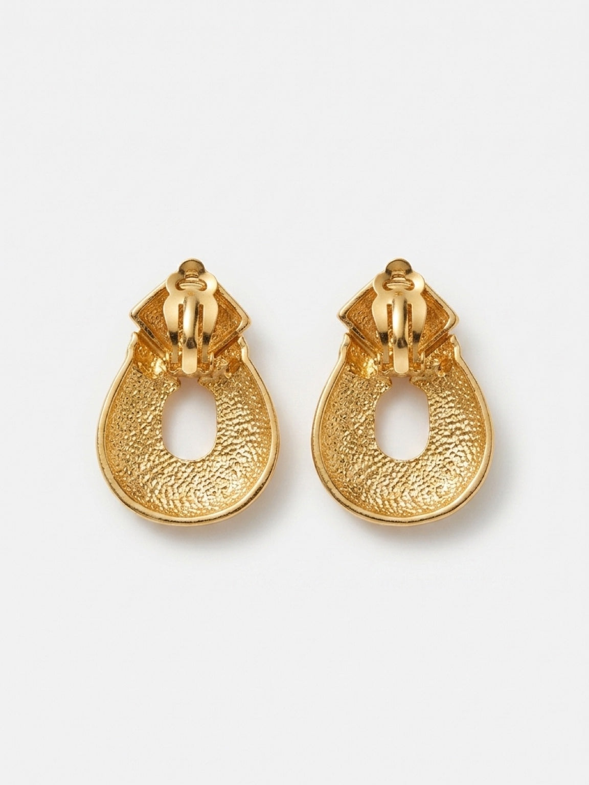 Vintage Gold-Plated Statement Clip-On Earring| 1980s