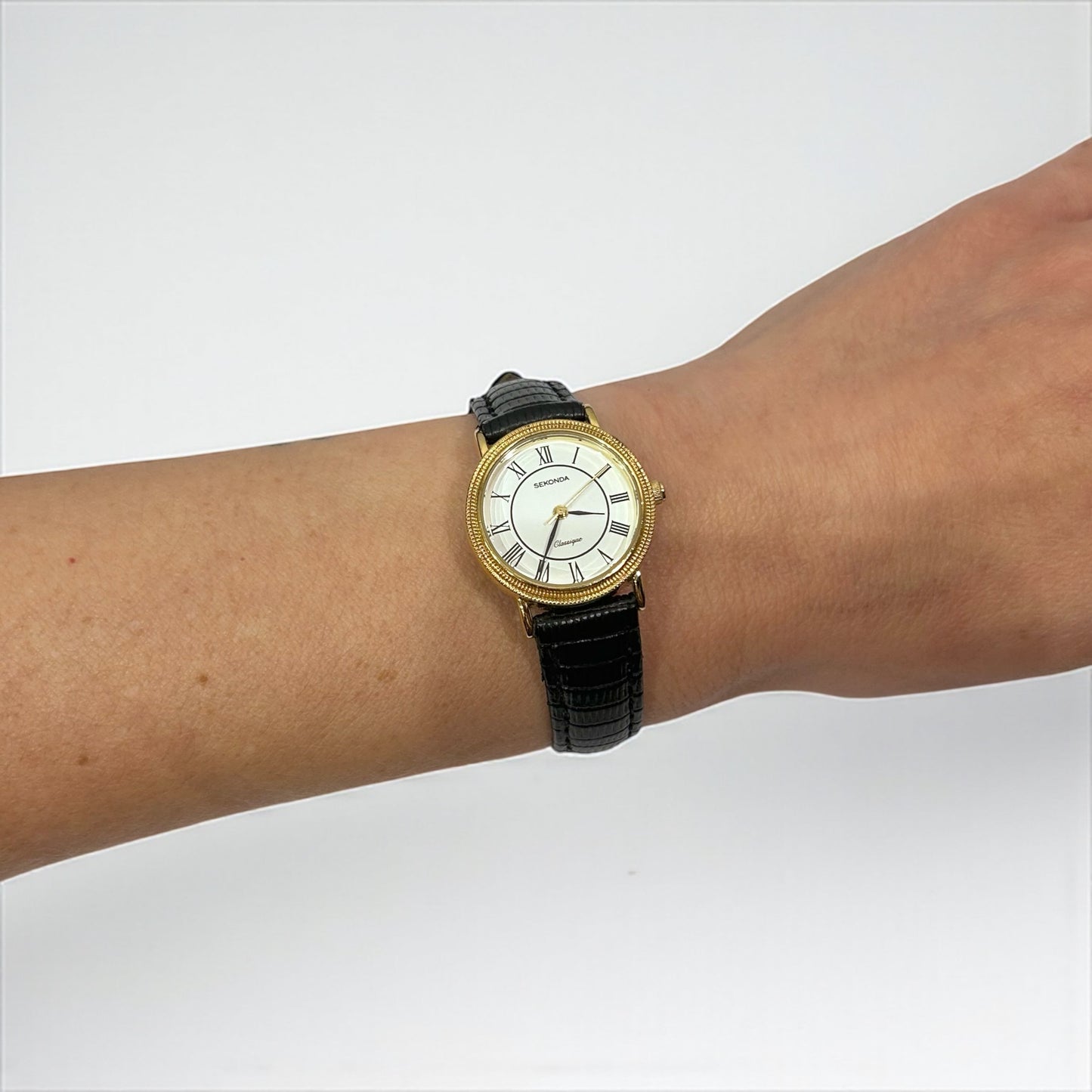 Vintage Sekonda Classic Hand Watch