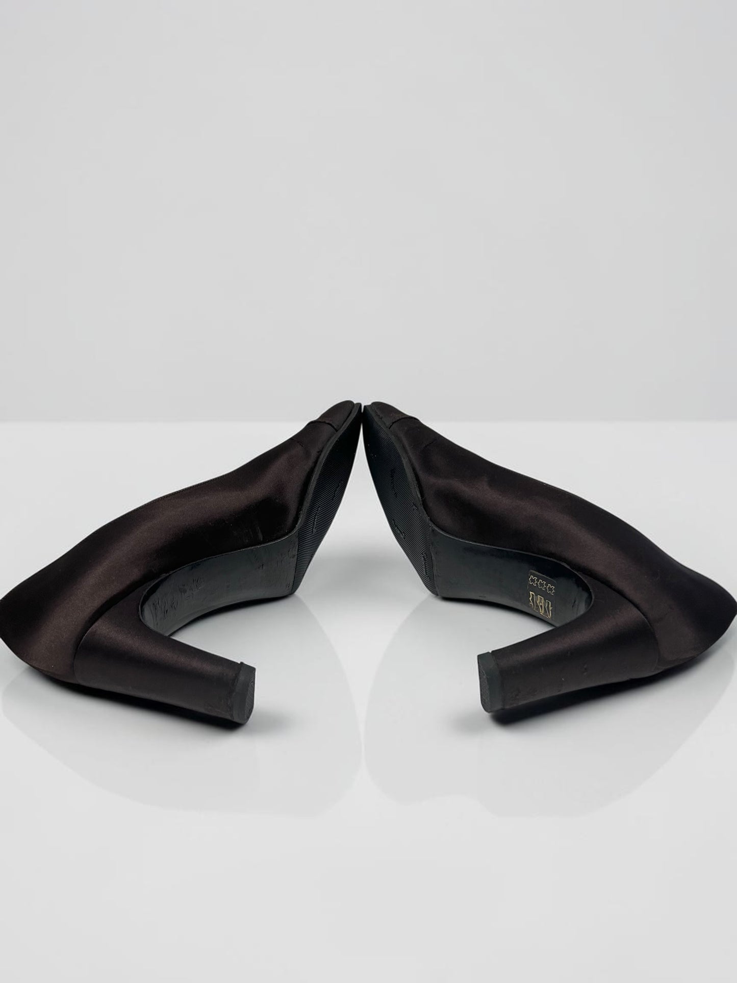 Vintage Chanel Satin Pumps|Late 1990s