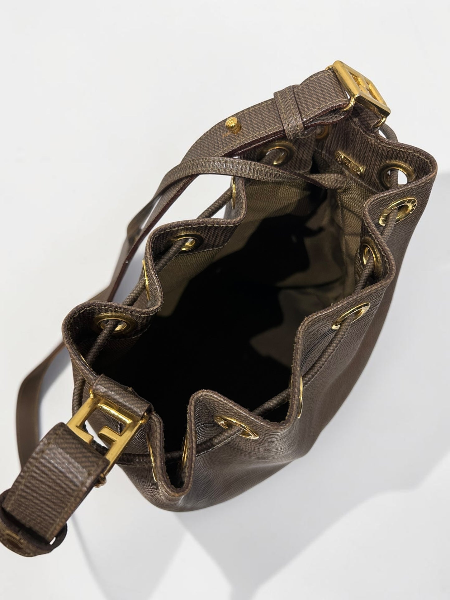 Vintag Fendi  Brown Leather Bucket Bag| Late 90s–Early 2000