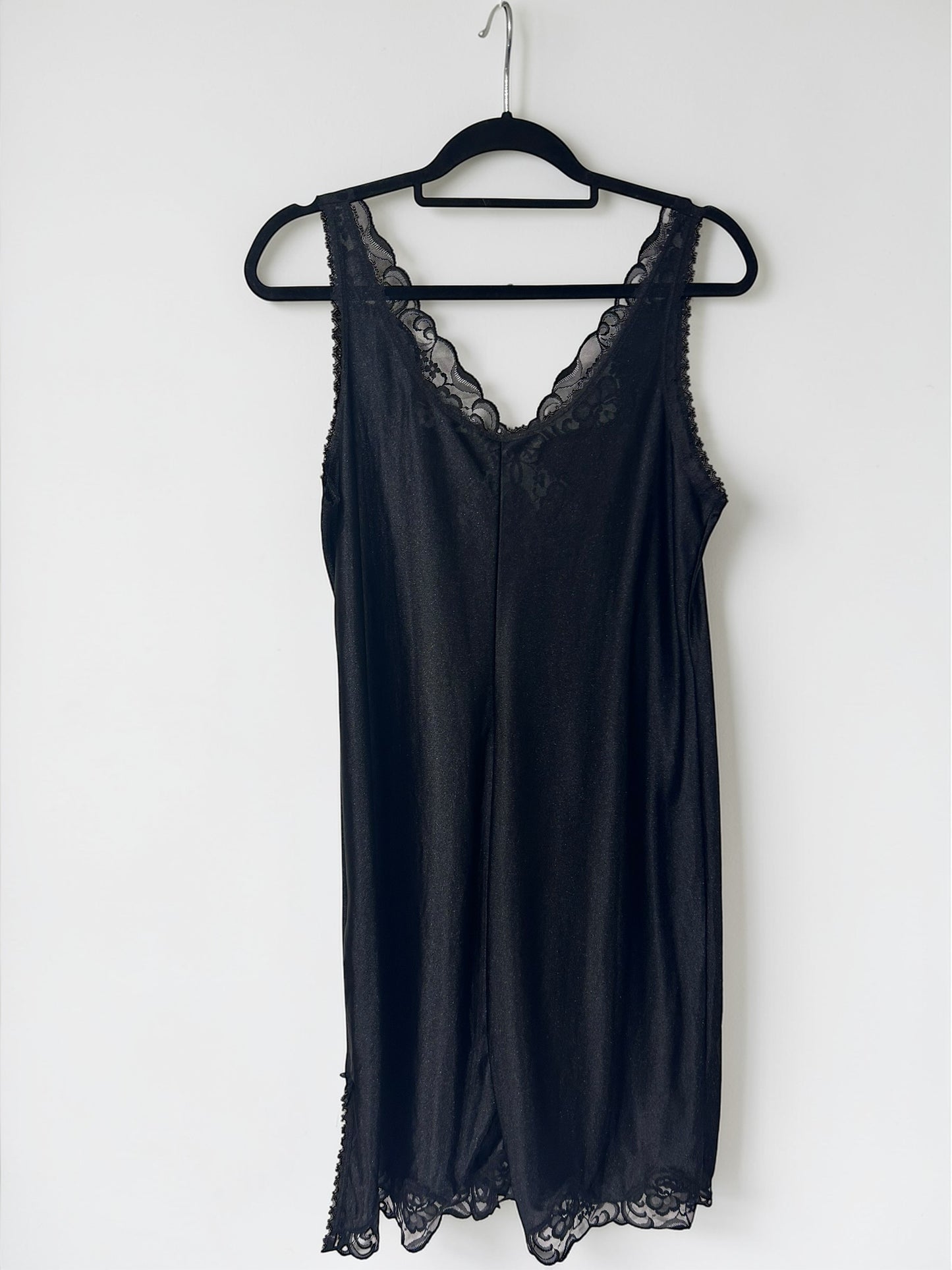 Vintage Black Lace Trim Slip Dress| 1990׳s
