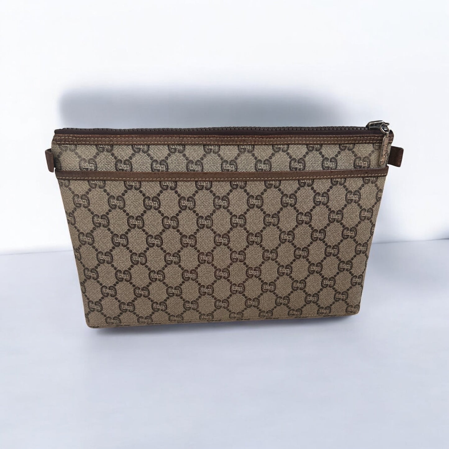 Vintage Gucci Plus Clutch bag