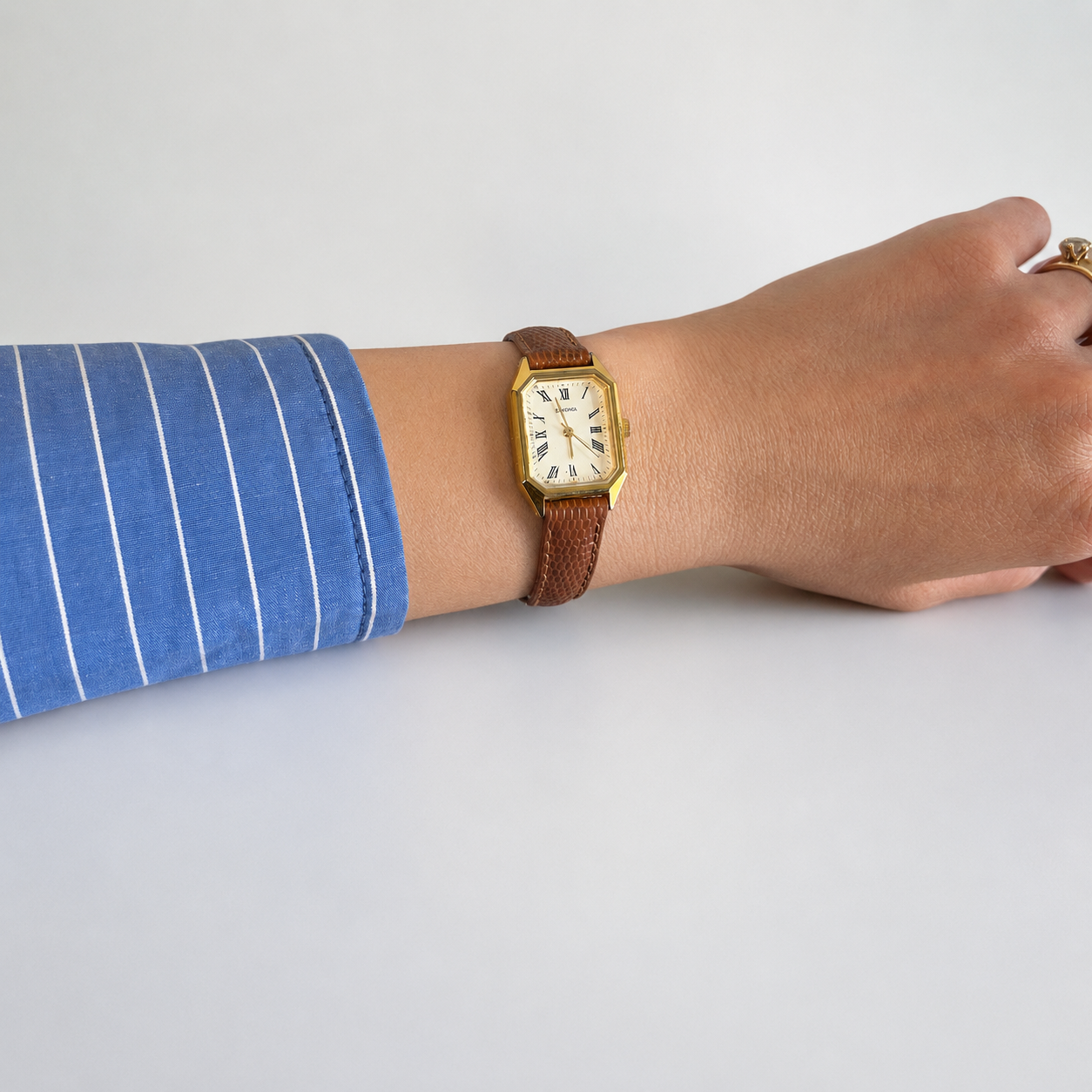 Vintage SEKONDA Rectangular Watch| 1990s