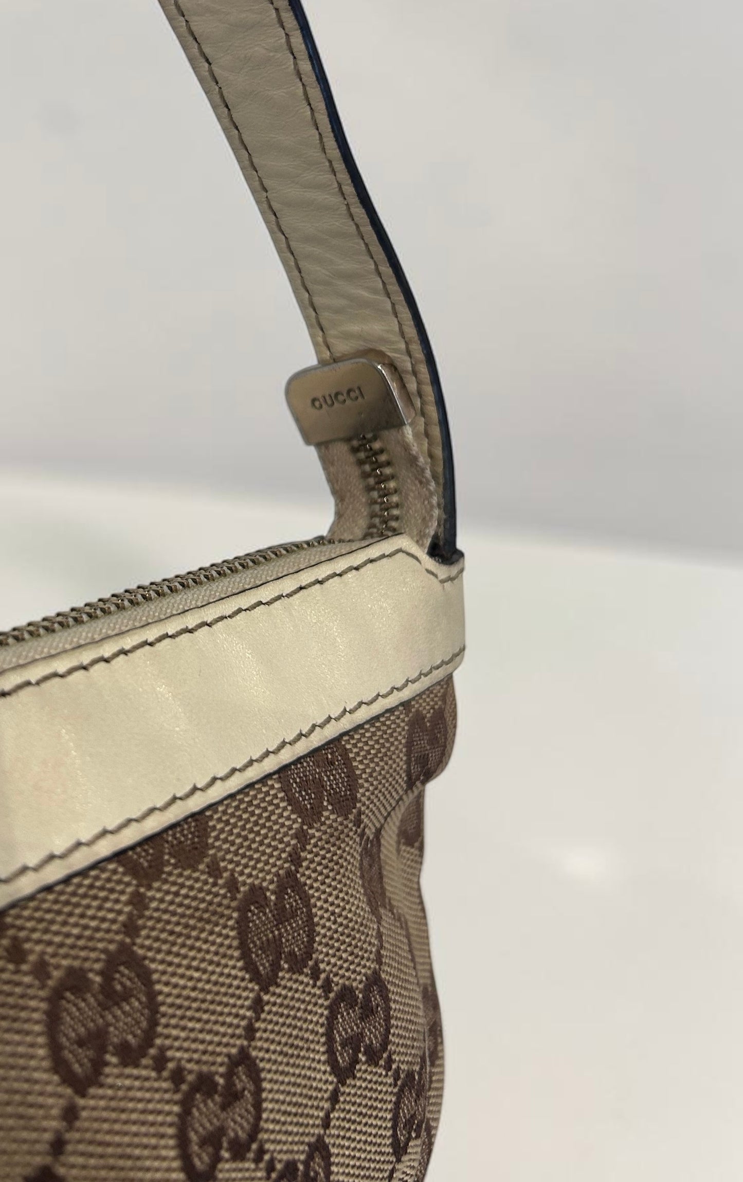 Gucci GG Canvas Shoulder Bag|circa 2008–2009