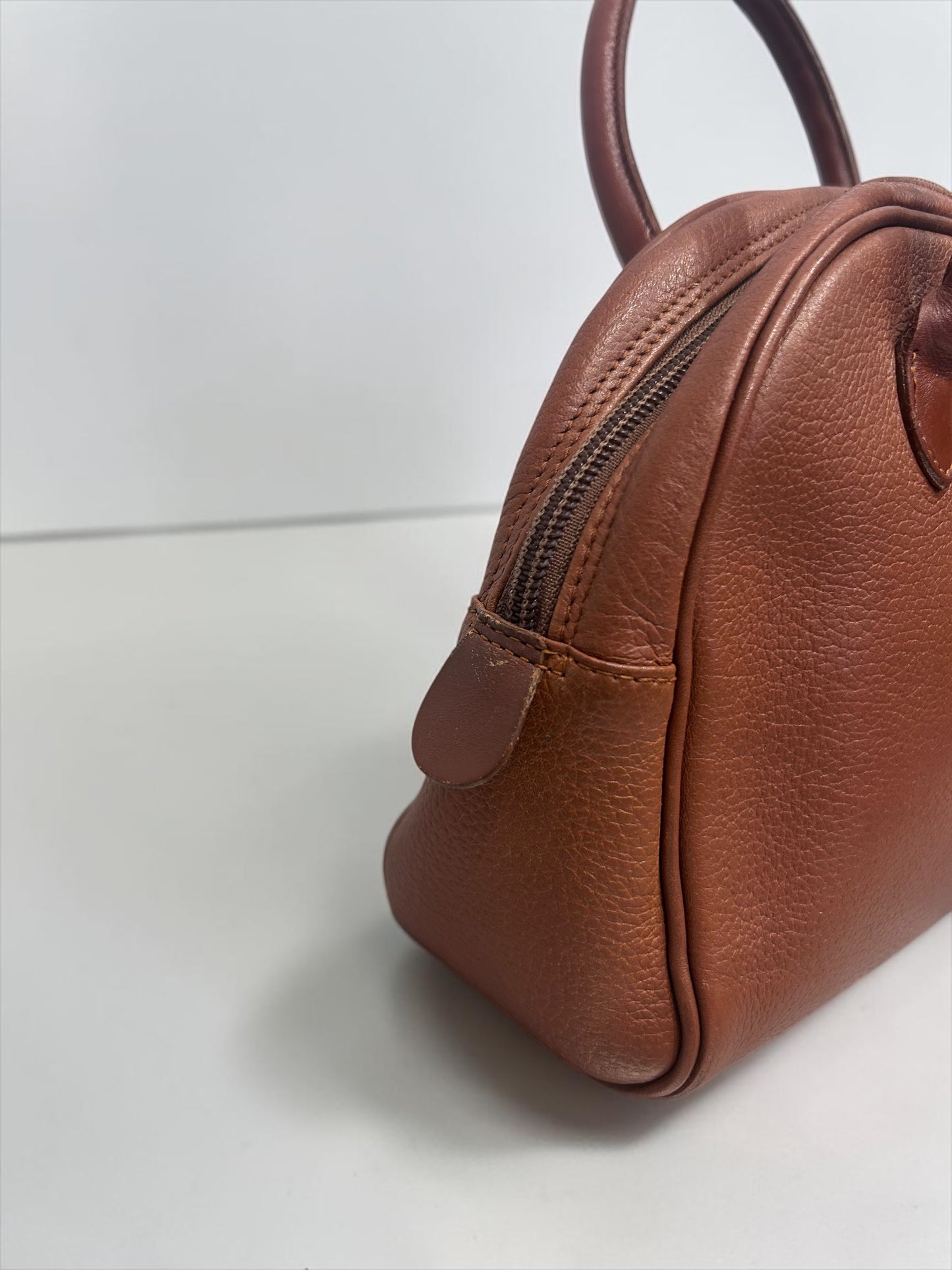 Vintage Burberry Brown Leather Dome Handbag | Late 1990s – Early 2000s