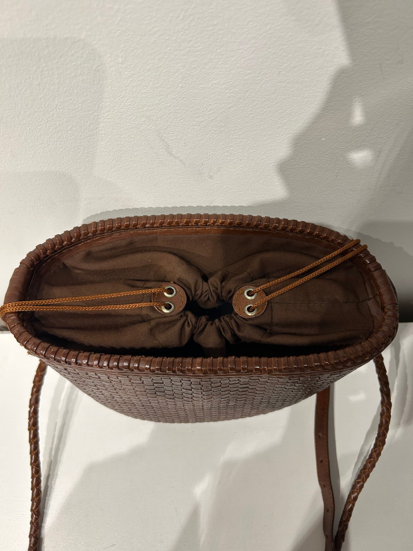 Vintage Intrecciato bucket bag