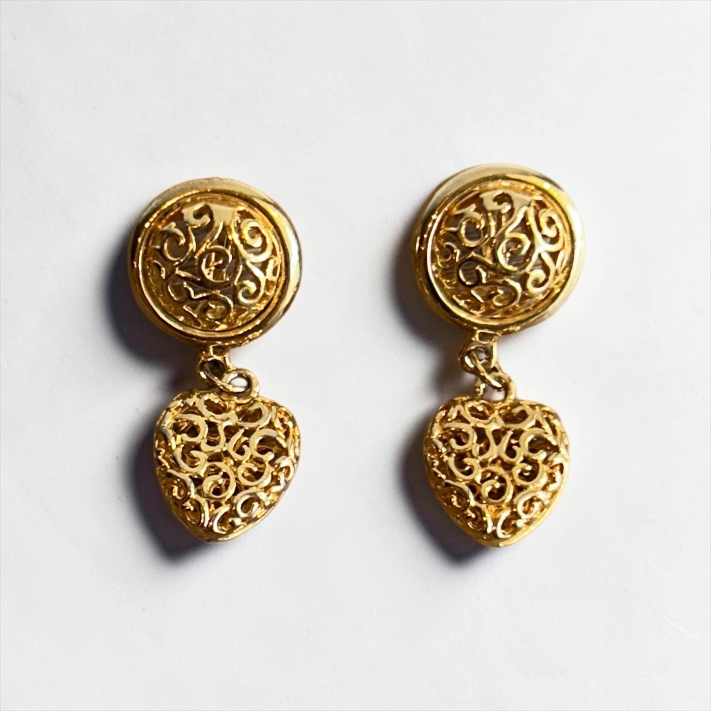 Vintage Gold Plated Filigree Heart Drop Clip-On Earrings | Late 1980s