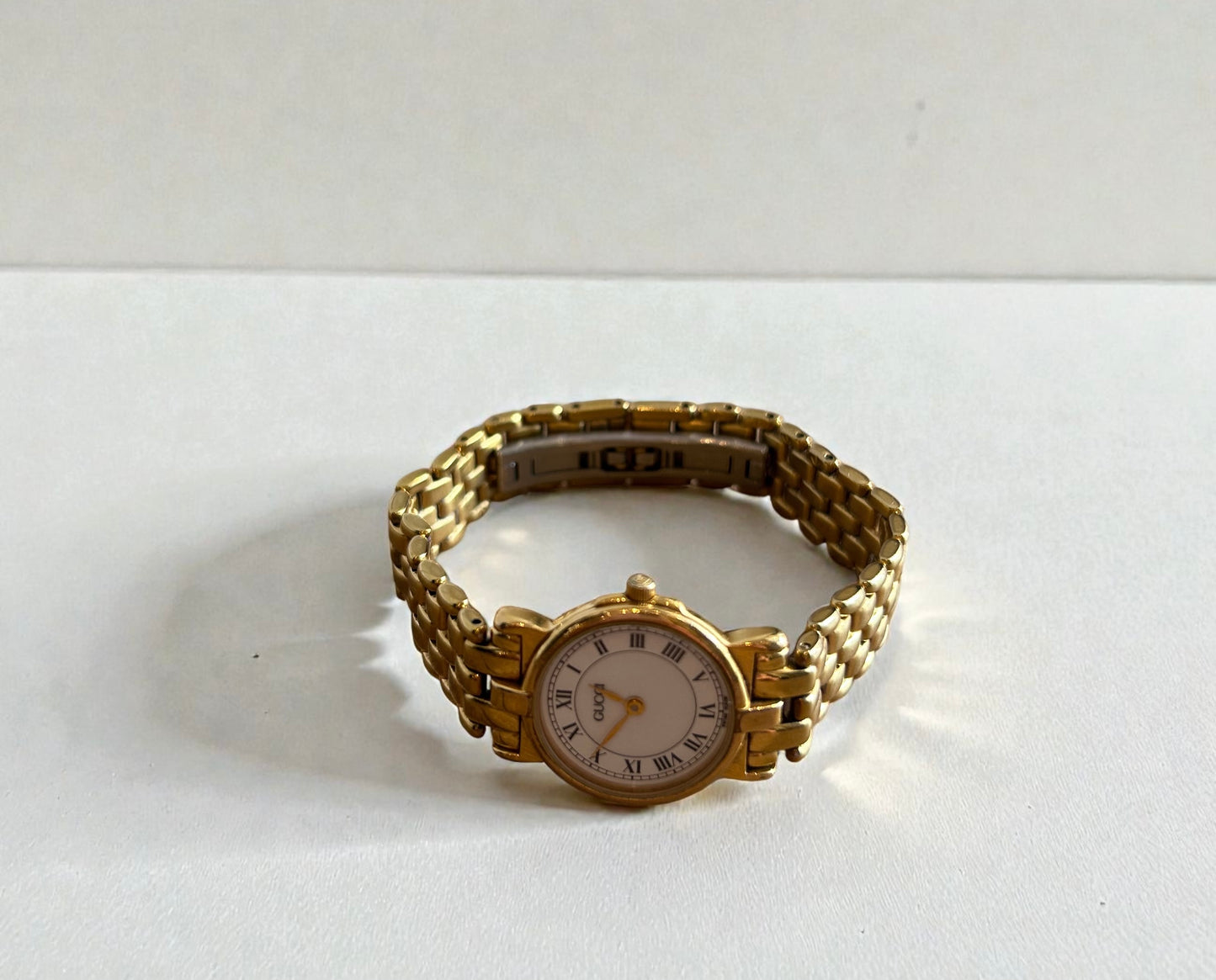 Vintage Gucci Gold Plated Roman Dial Watch – Swiss Made|90s
