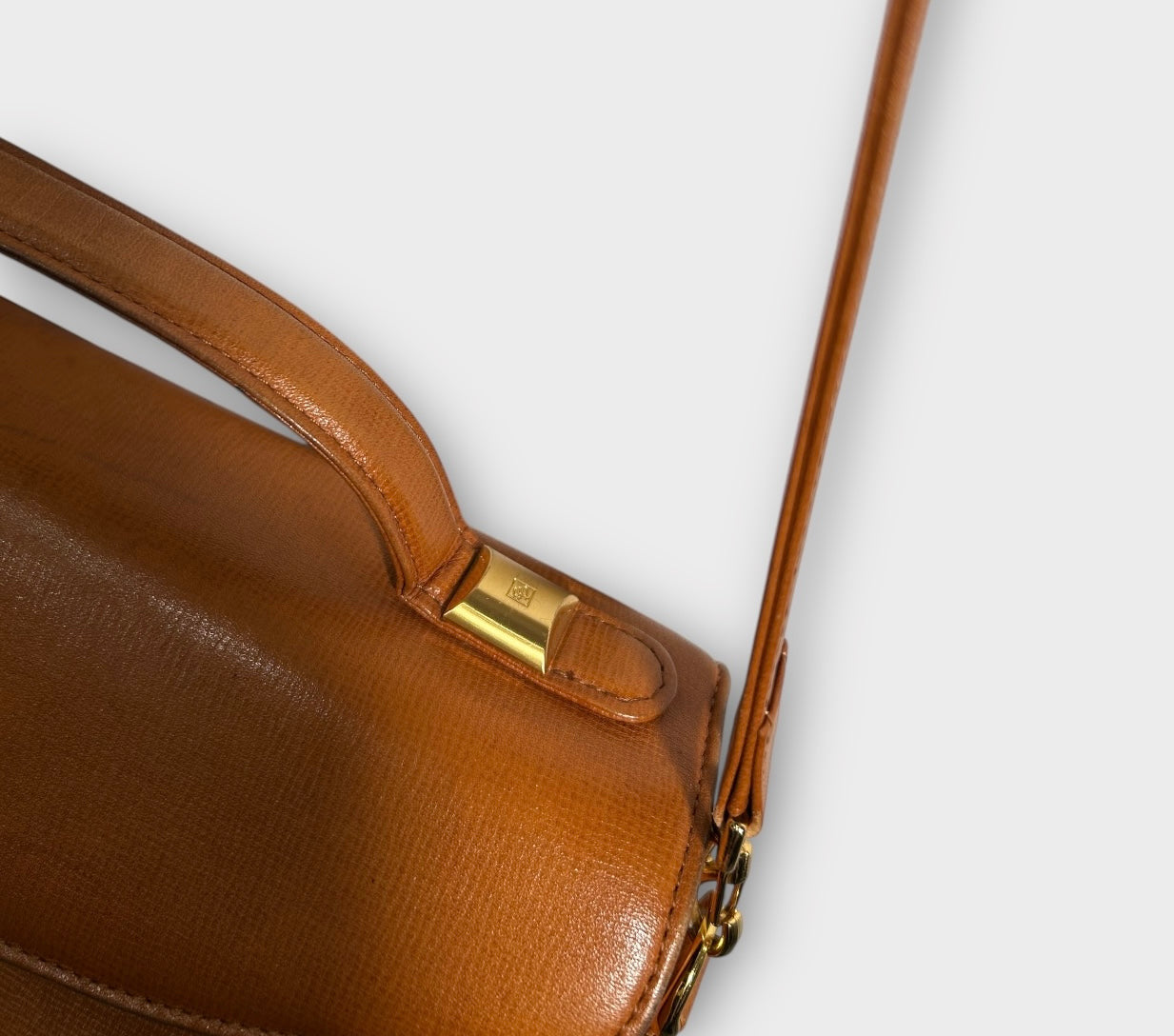 Vintage 80s Pierre Balmain Camel Leather Bag