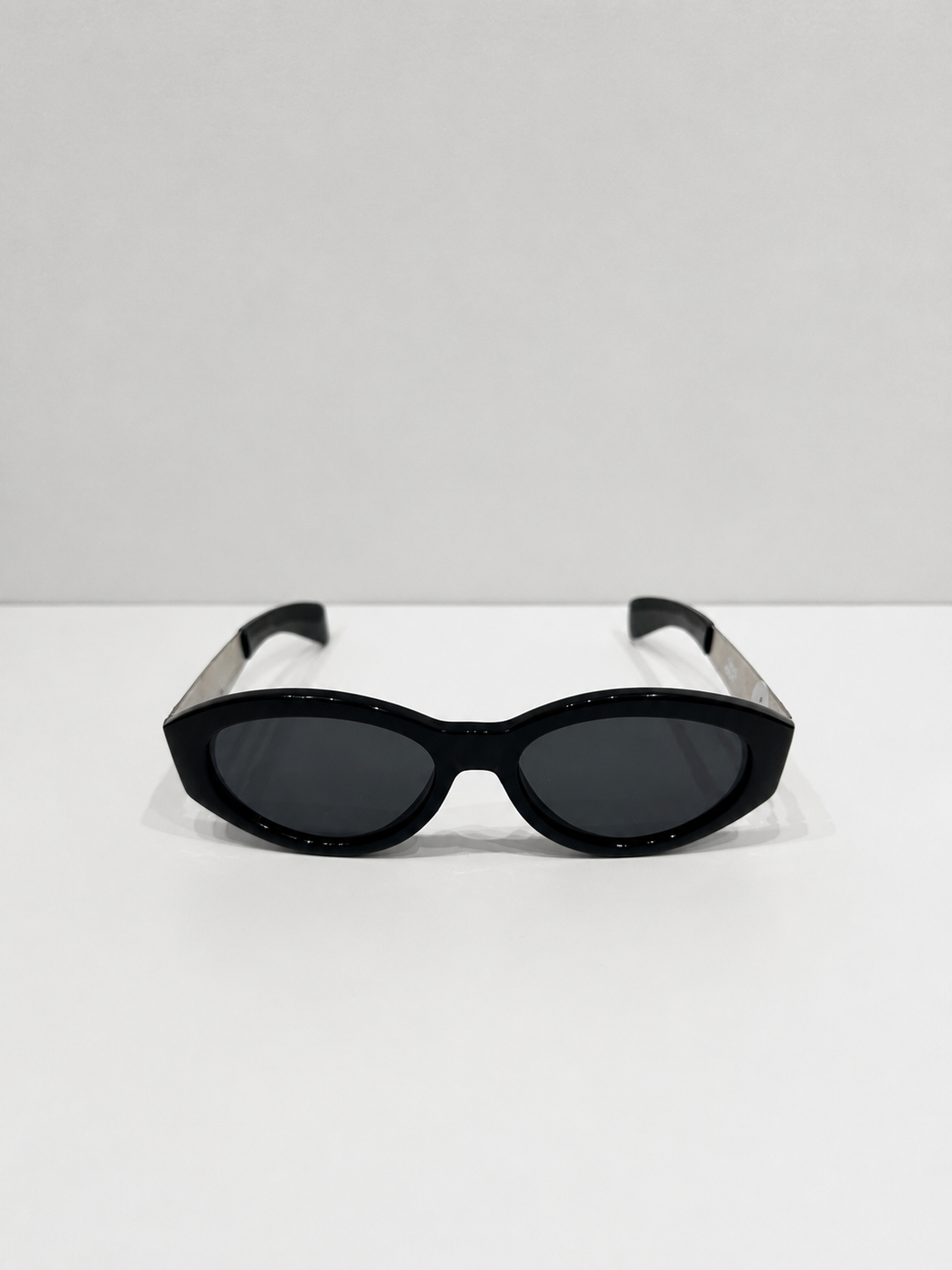 Vintage Gianni Versace Oval Sunglasses with Brushed Metal Temples | Late 1990s
