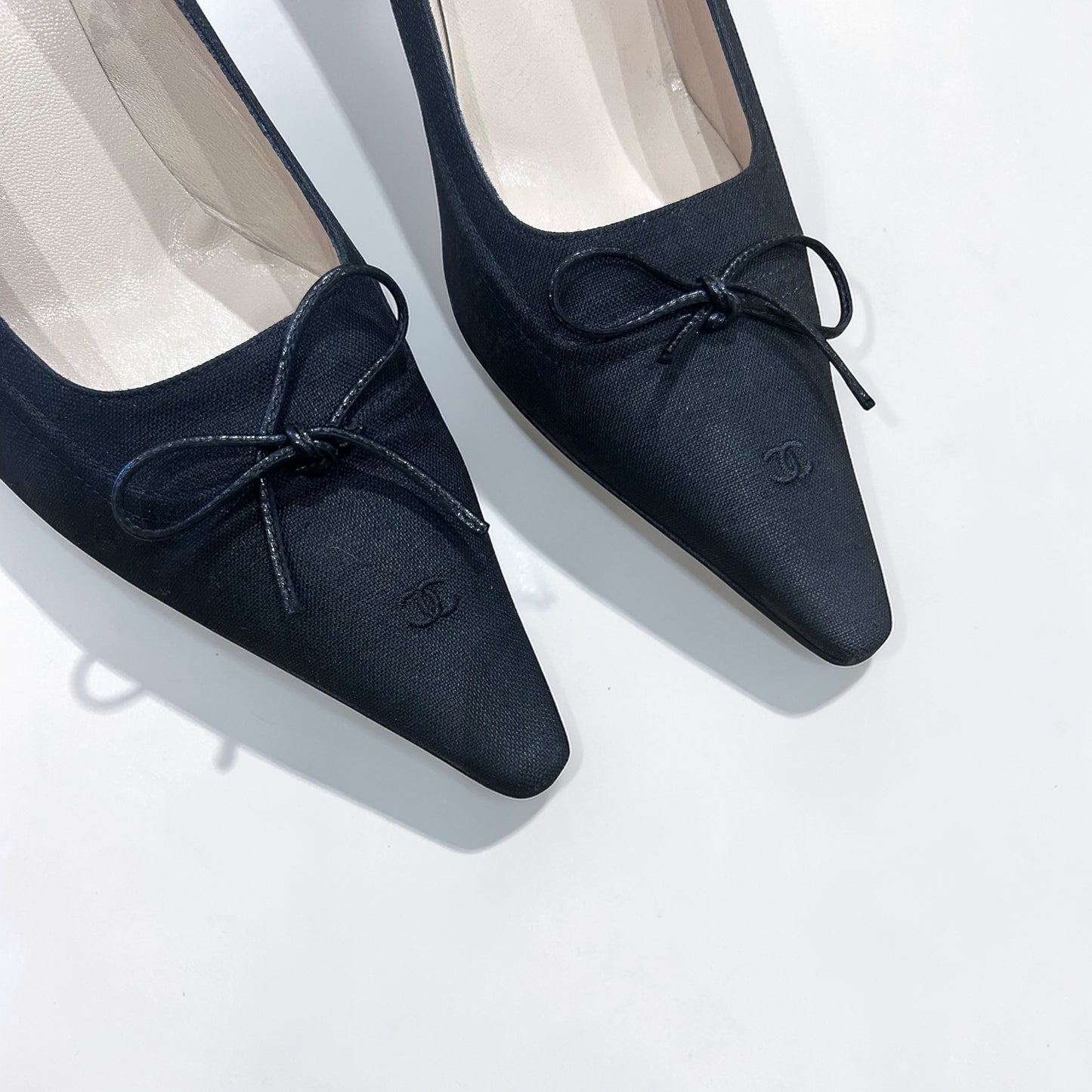 Chanel Spring 2001 Black  Pointed-Toe Heels |Karl Lagerfeld Era