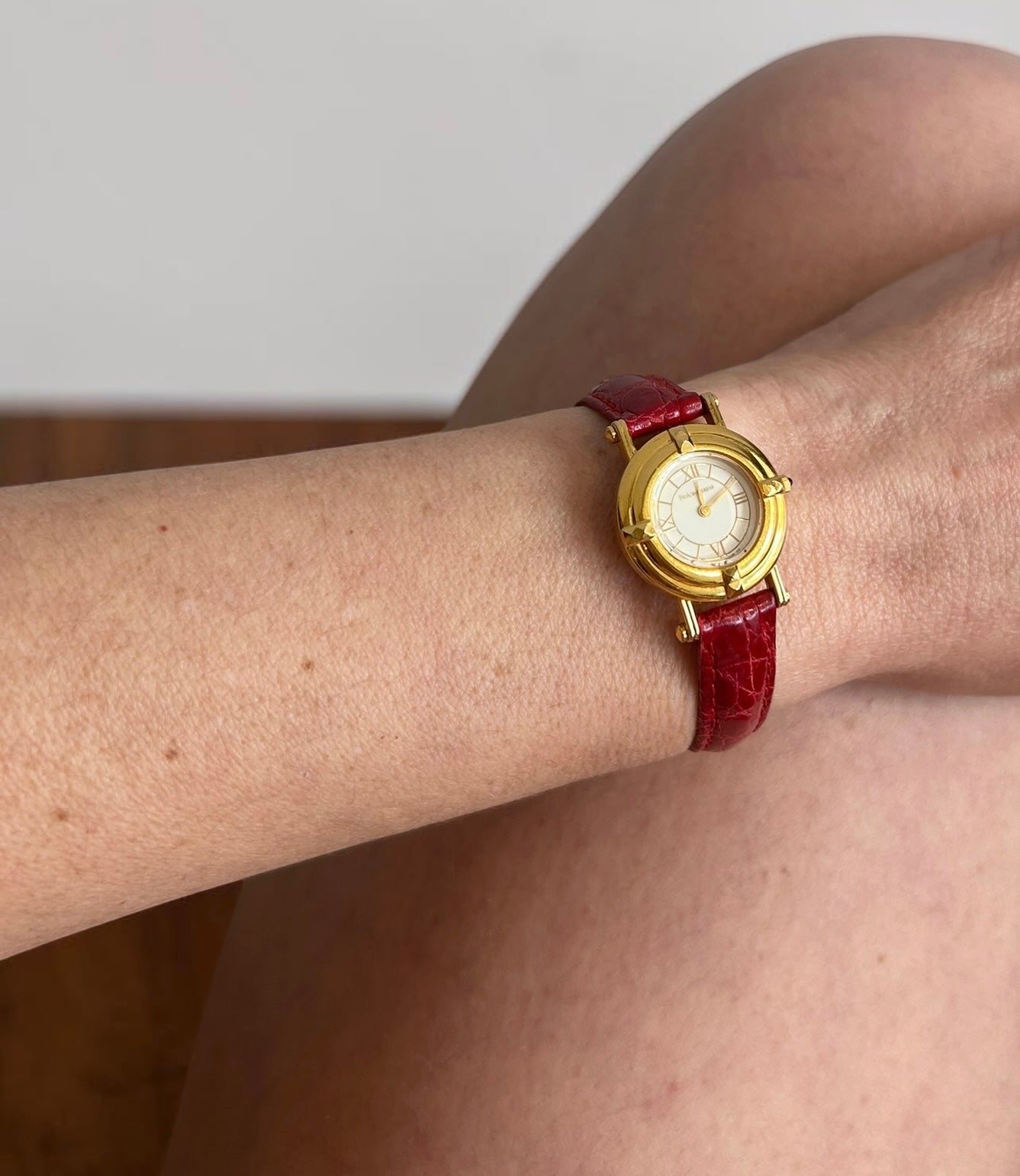 Vintage Yves Saint Laurent Gold Plated Watch with Red Leather Strap|1990s