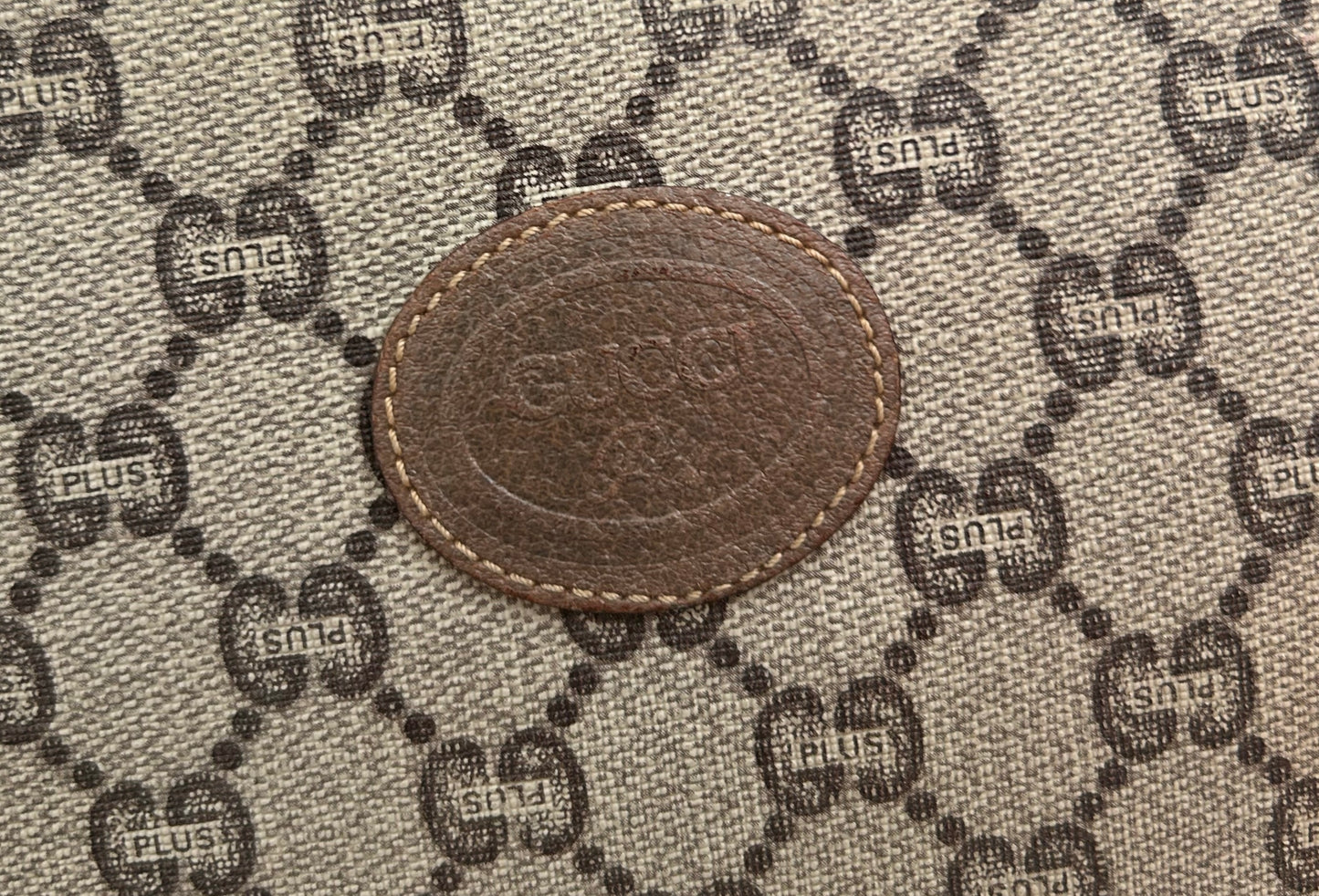 Vintage Gucci Plus Clutch bag