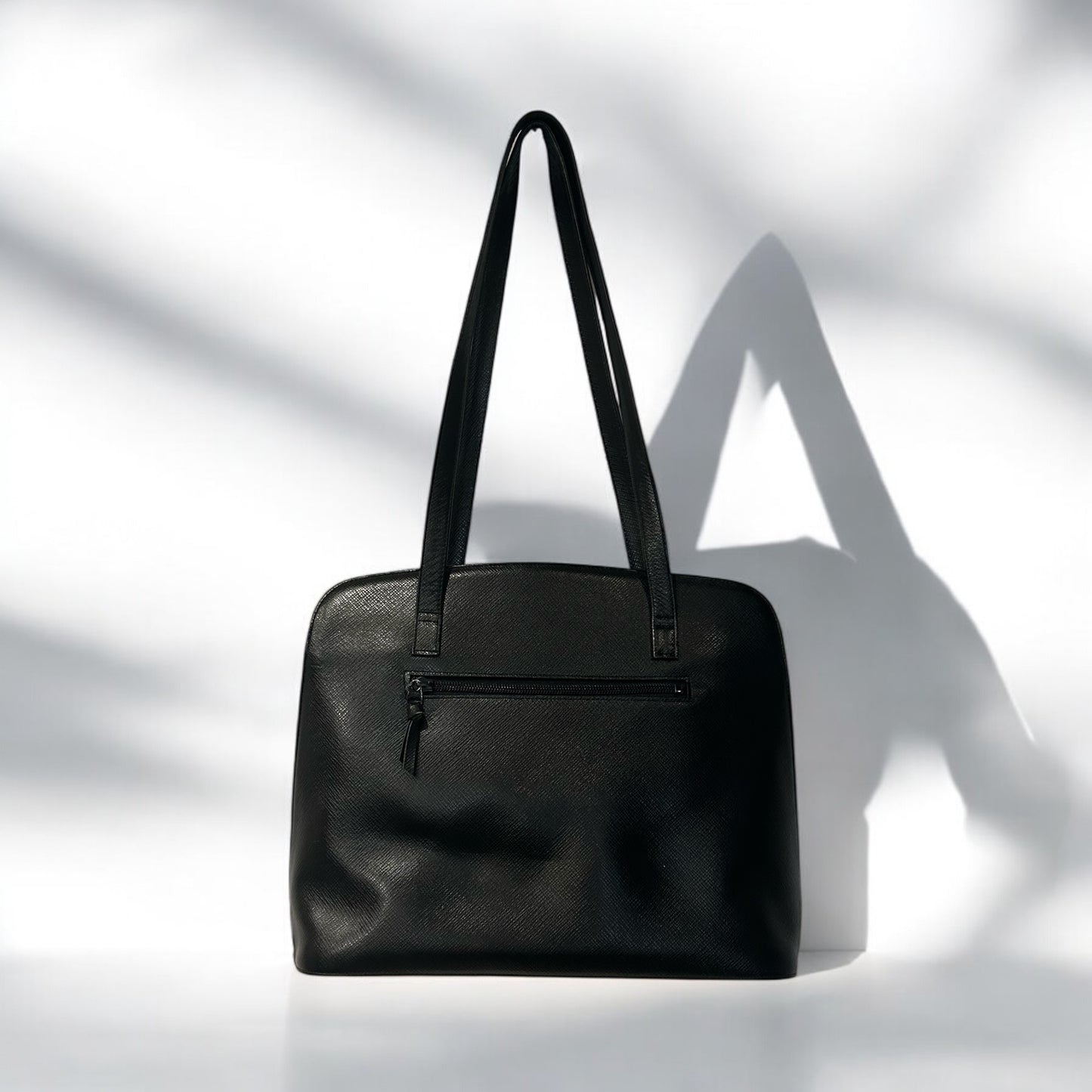 Vintage Black leather shoulder bag