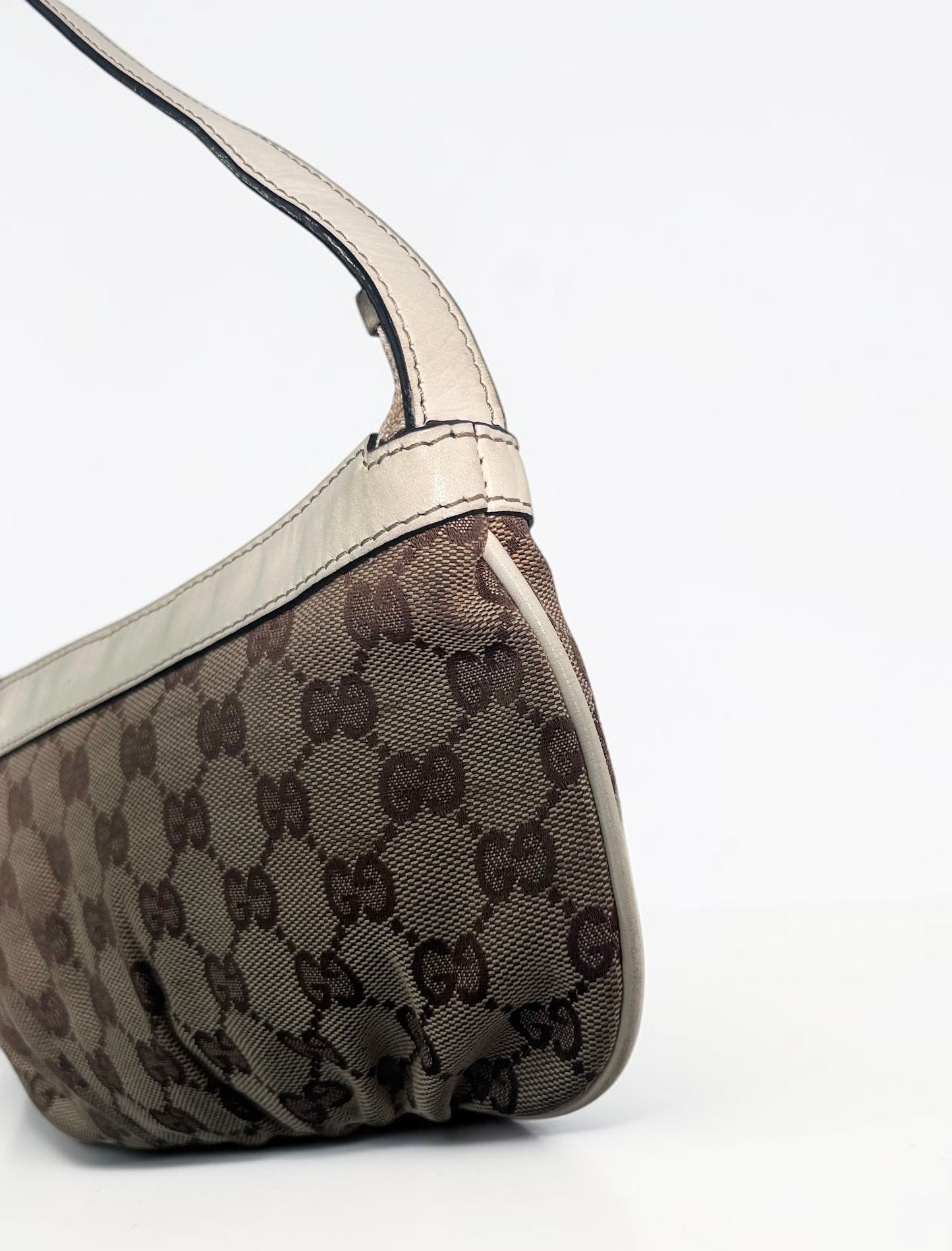 Gucci GG Canvas Shoulder Bag|circa 2008–2009
