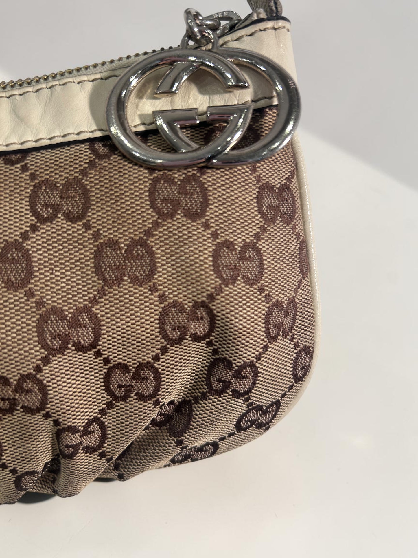 Gucci GG Canvas Shoulder Bag|circa 2008–2009