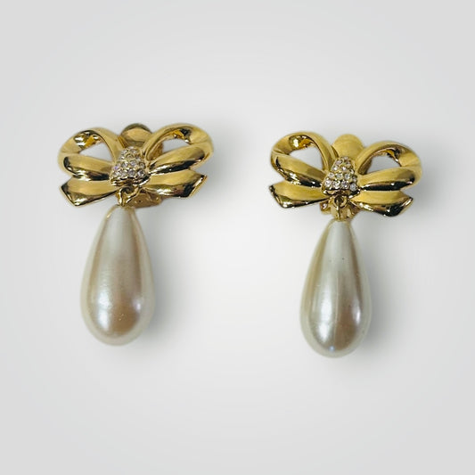 Vintage Gold plated Pearl Clip-On Earrings