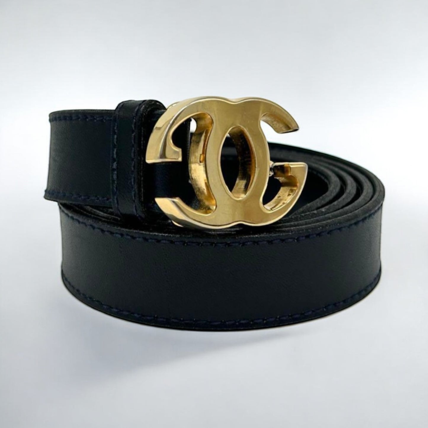 Vintage Gucci Navy Leather Belt with Gold GG Logo Buckle