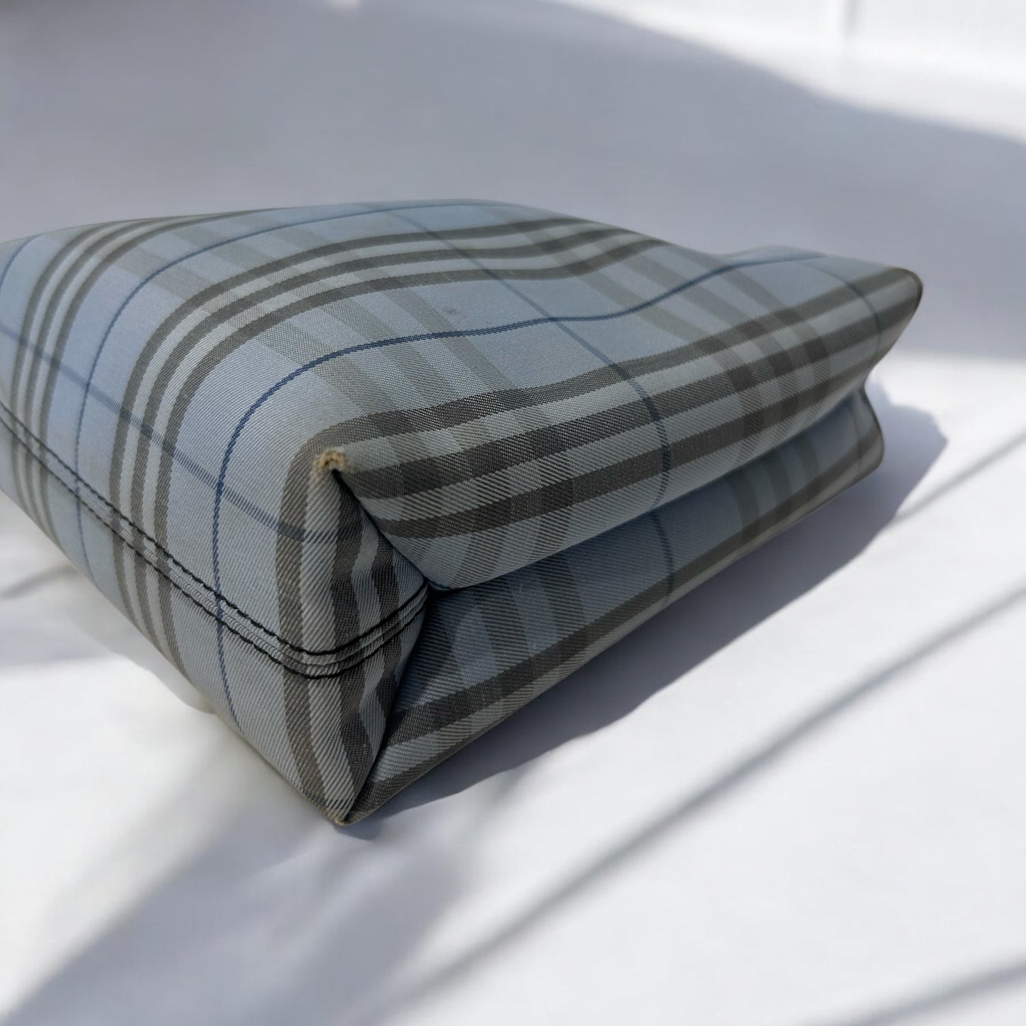 Vintage Burberry hand bag