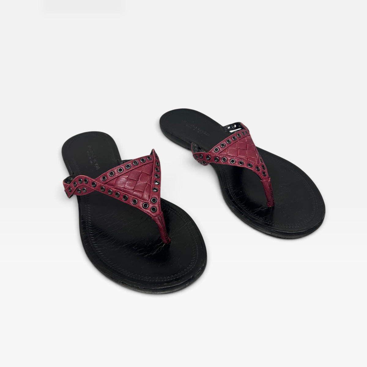 Bottega Veneta Burgundy Intrecciato Leather Sandals | 2015