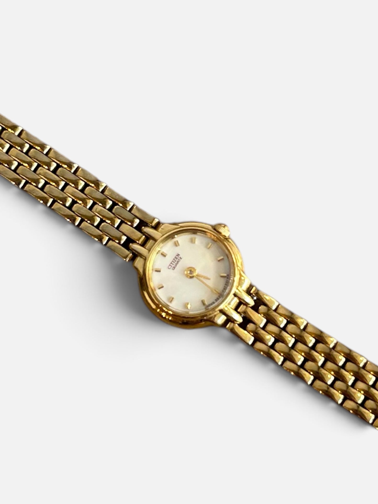 Vintage Citizen Gold-Tone Mother of Pearl Dial Watch|1990s