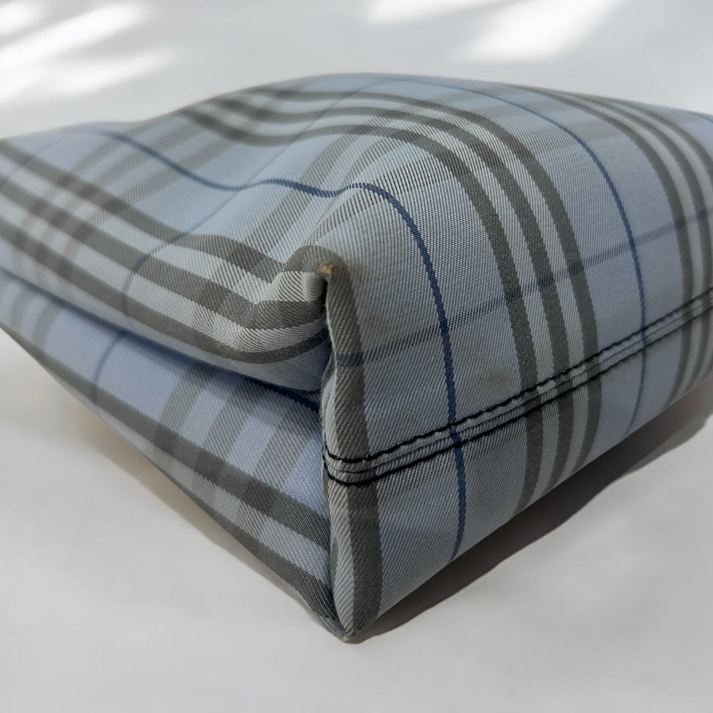 Vintage Burberry hand bag