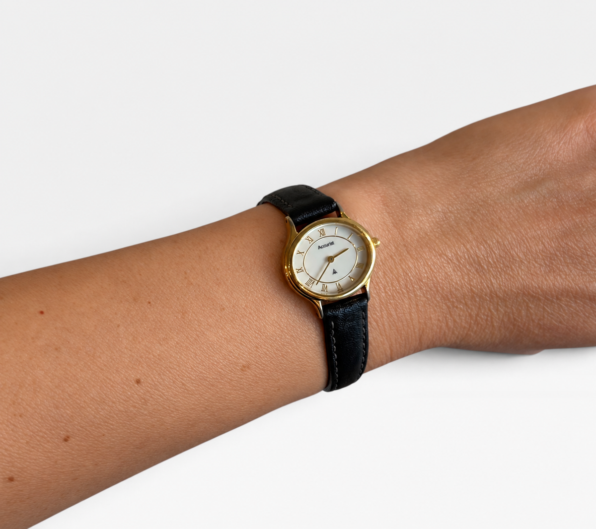 Vintage Accurist Black Leather Watch | 1990s