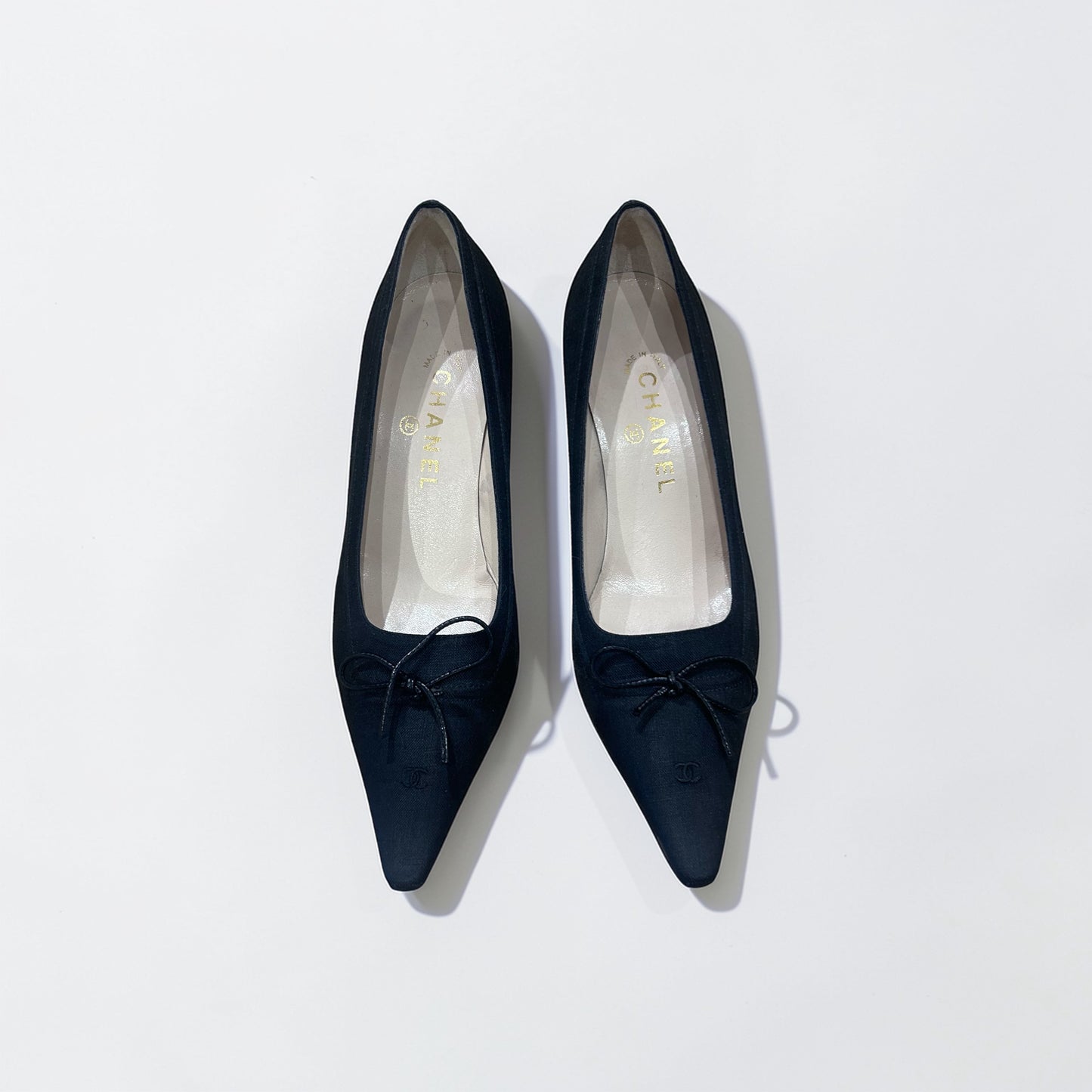 Chanel Spring 2001 Black  Pointed-Toe Heels |Karl Lagerfeld Era