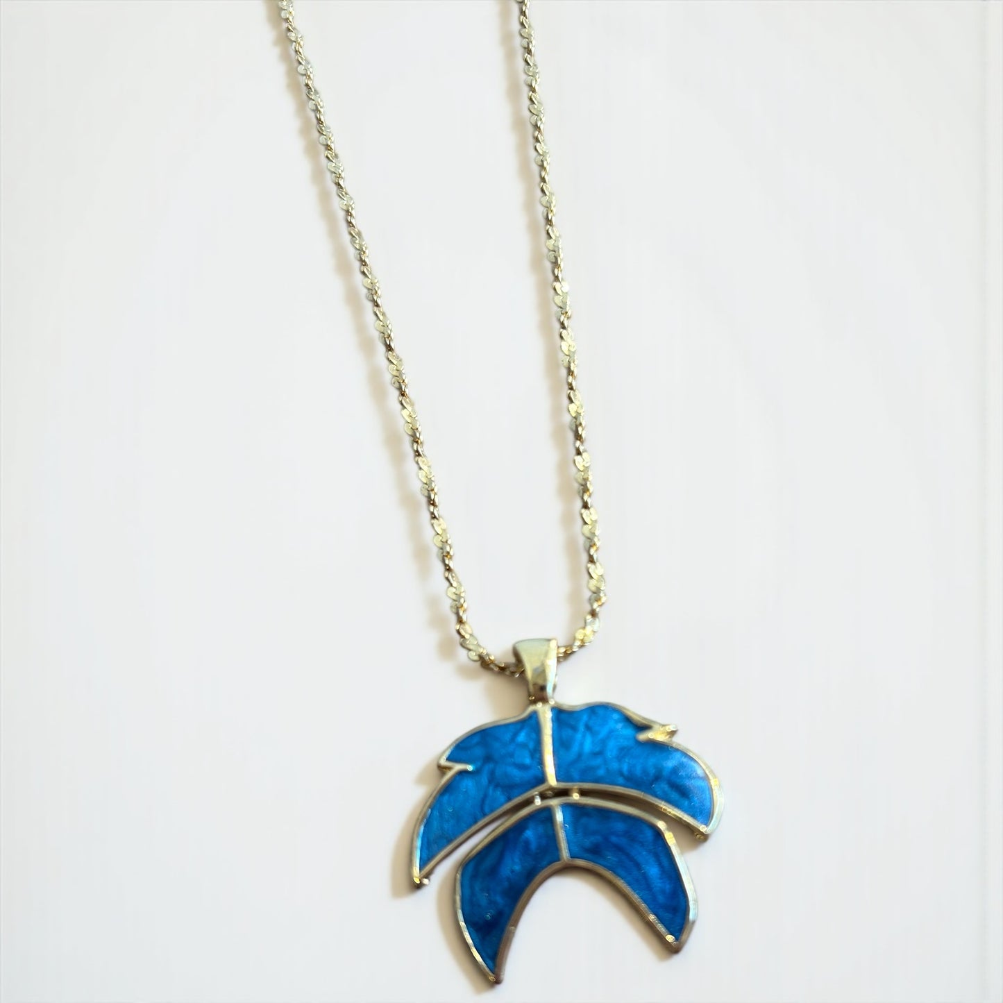 Vintage Blue Enamel Pendant Necklace| 80s