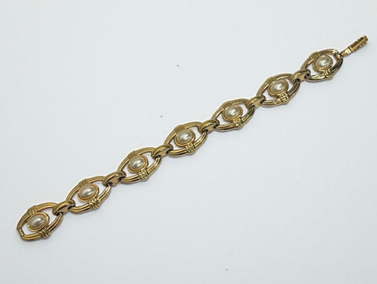 Vintage Gold Plated Bracelet with pearls