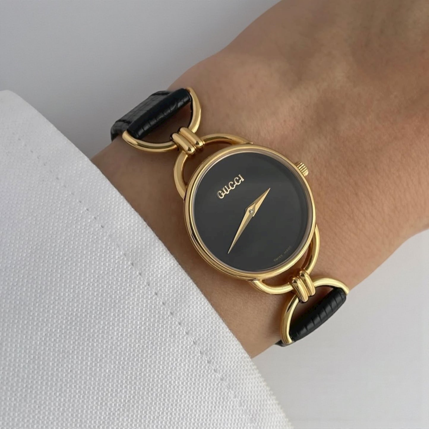 90’s Gucci Round Hand Watch